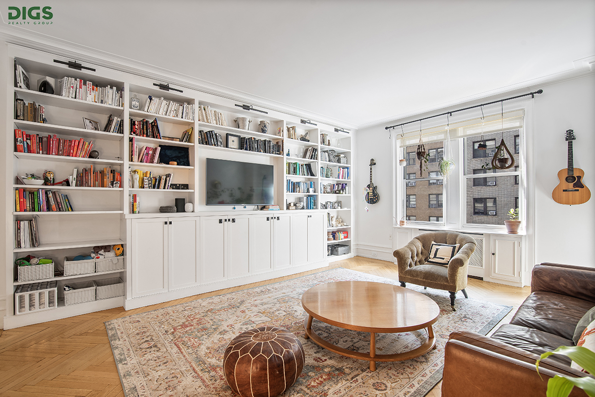 151 West 86th Street 6C, Upper West Side, Upper West Side, NYC - 3 Bedrooms  
2.5 Bathrooms  
6 Rooms - 