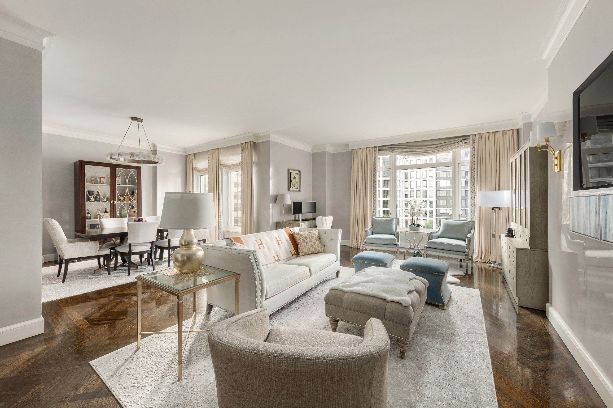 15 Central Park 12L, Lincoln Square, Upper West Side, NYC - 2 Bedrooms  
2 Bathrooms  
5 Rooms - 