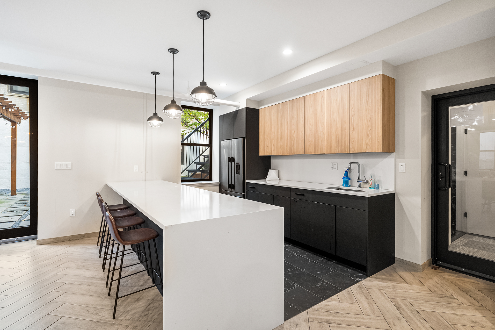 24-75 38th Street, New York, NY 11103, 1 Bedroom Bedrooms, 2 Rooms Rooms,1 BathroomBathrooms,Residential,For Sale,Astoria Lights,38th,PRCH-7737120