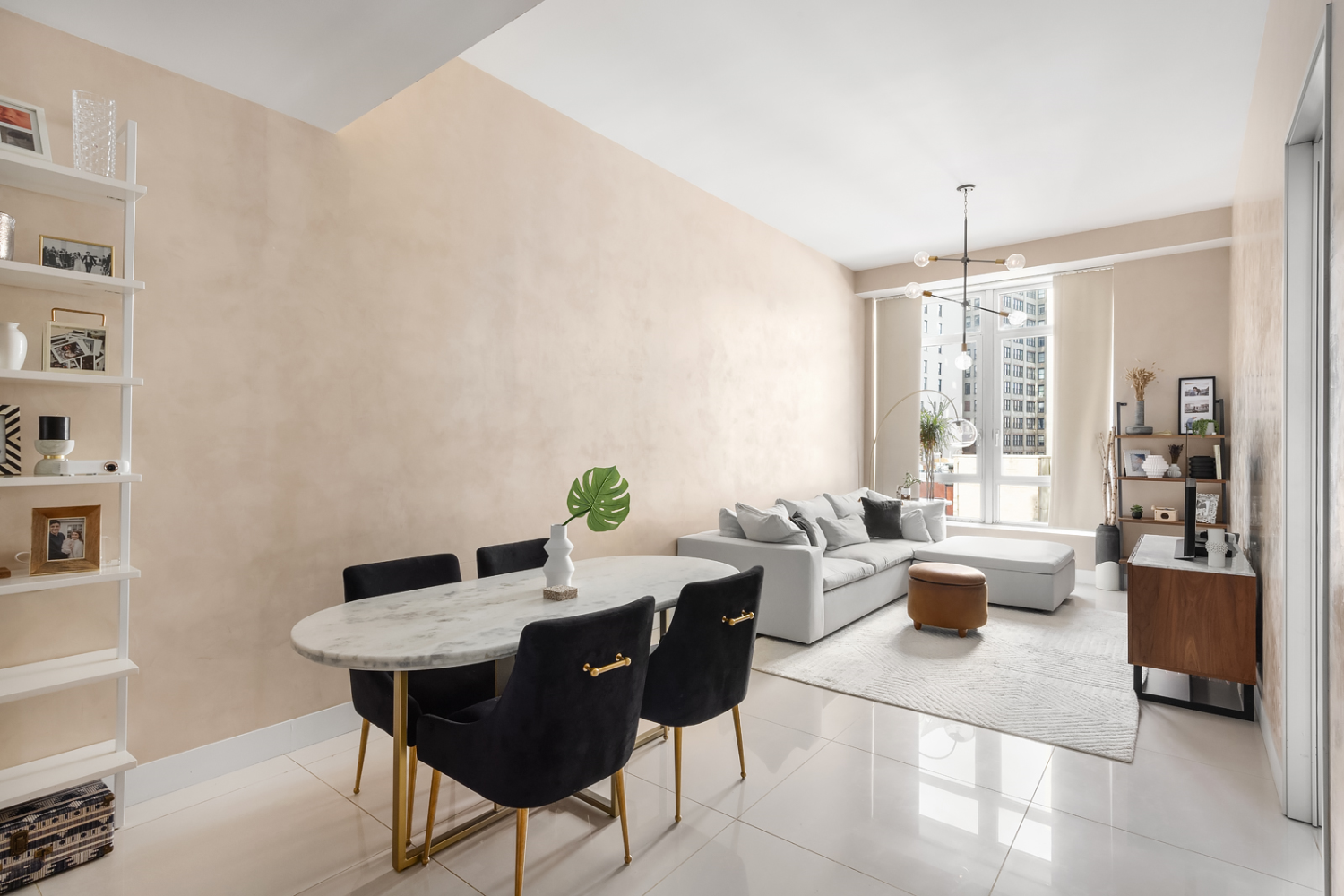 111 Fulton Street 806, Lower Manhattan, Downtown, NYC - 2 Bedrooms  
2 Bathrooms  
4 Rooms - 
