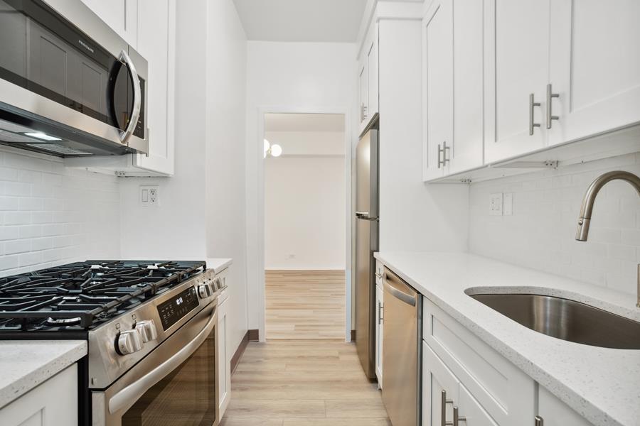 155 West 68th Street 2133, Lincoln Sq, Upper West Side, NYC - 1 Bedrooms  
1 Bathrooms  
3 Rooms - 