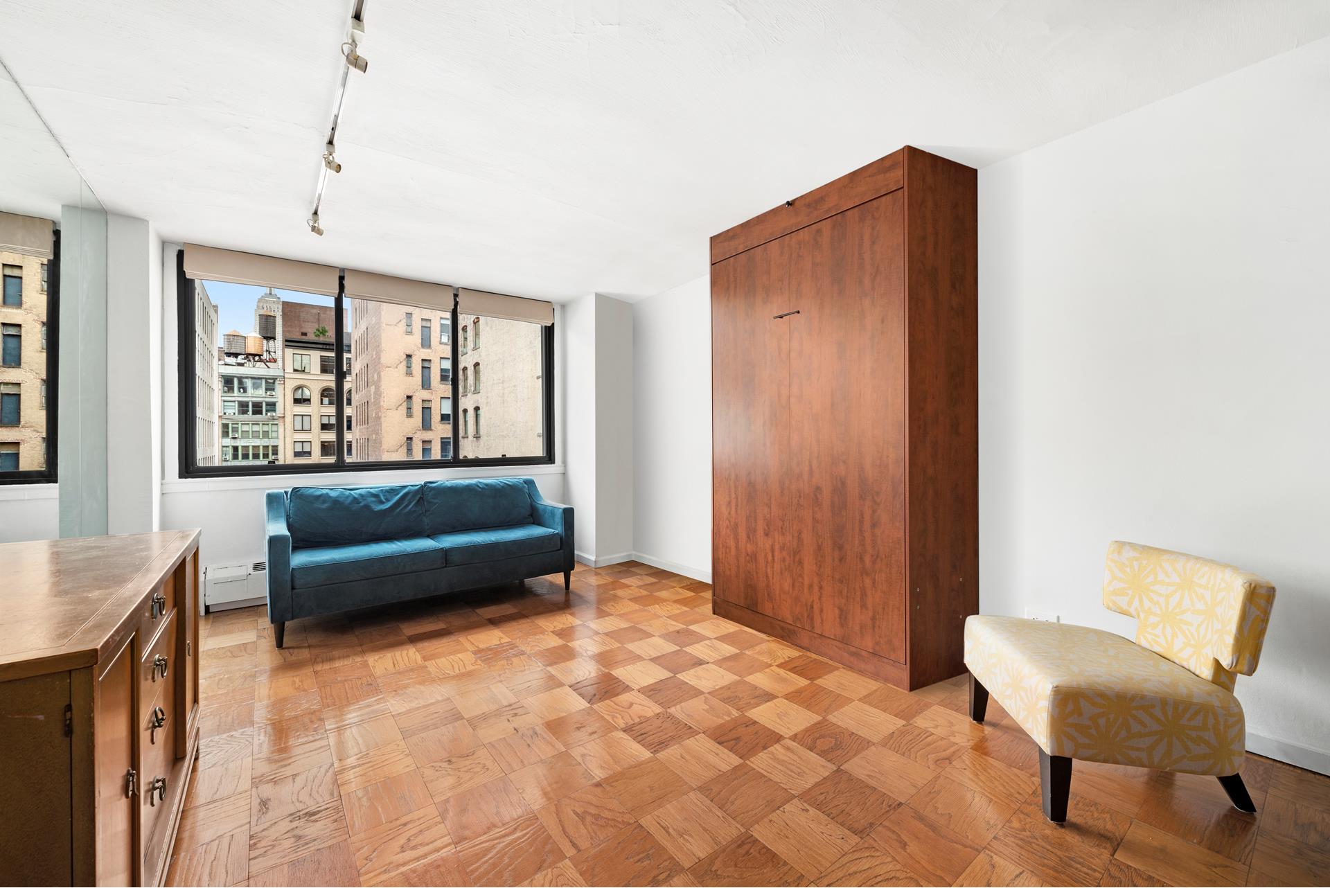 16 West 16th Street 14Dn, Flatiron, Downtown, NYC - 1 Bathrooms  
2 Rooms - 