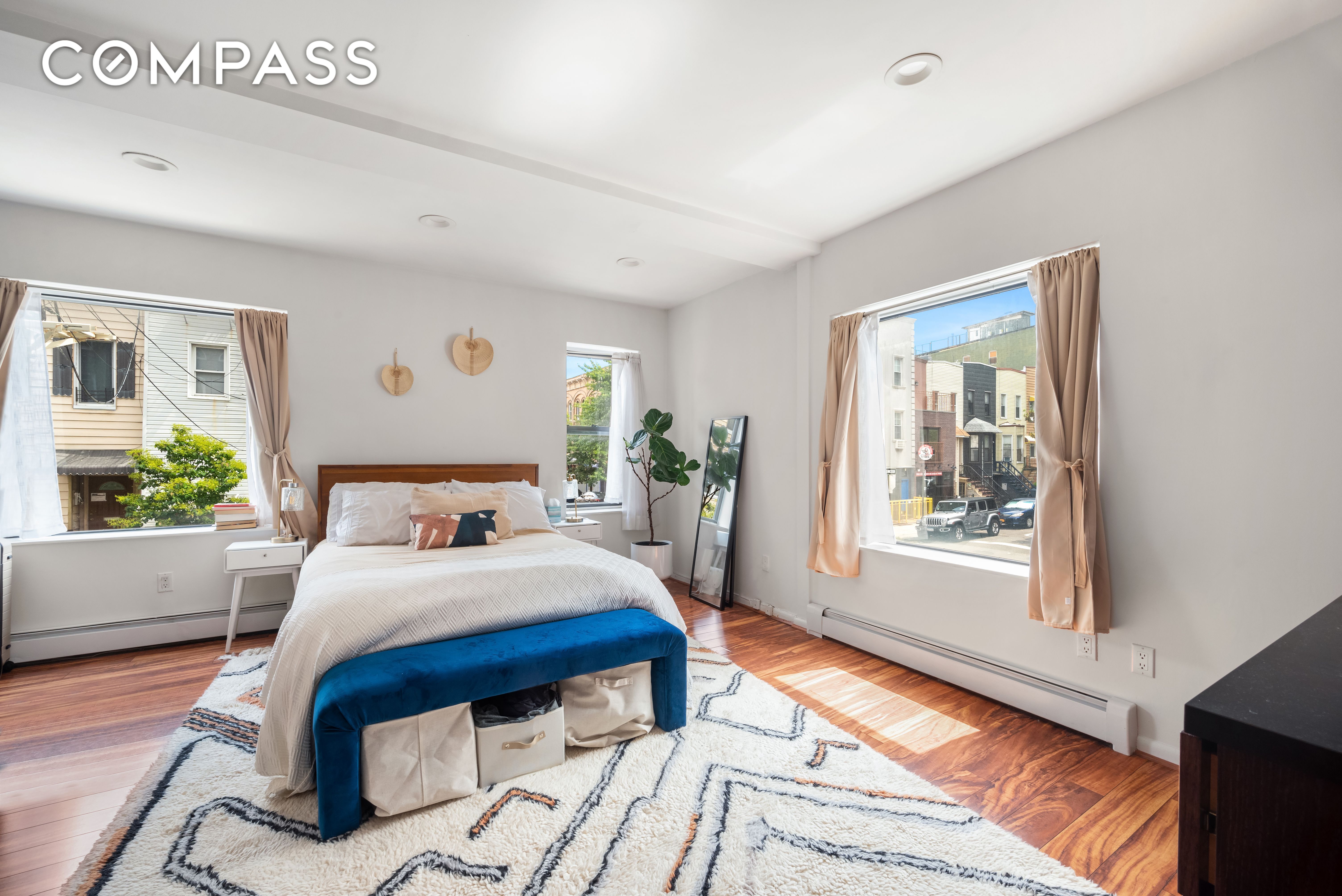 145 Nassau Avenue, Greenpoint, Brooklyn, New York - 5 Bedrooms  
5 Bathrooms  
14 Rooms - 