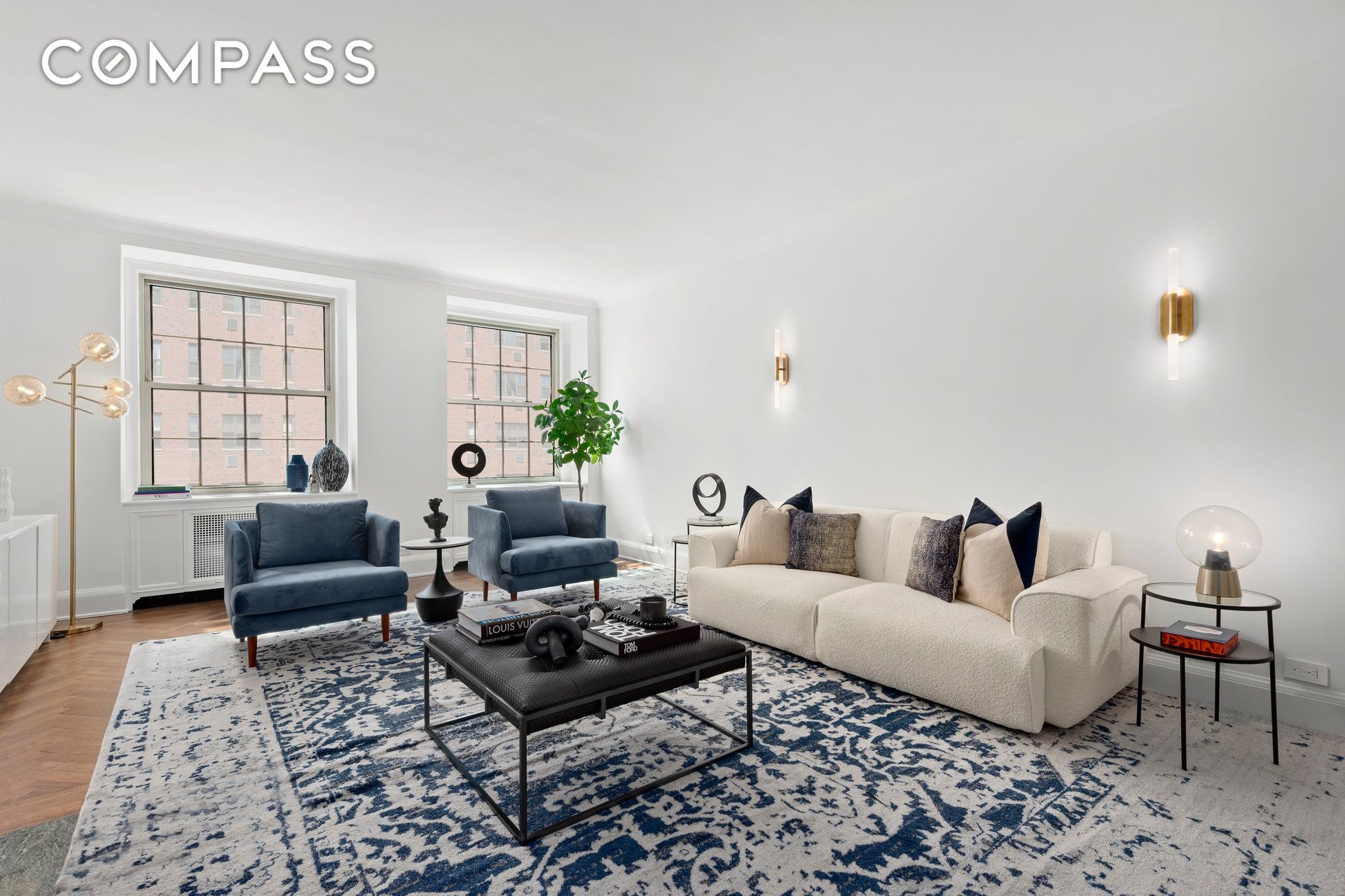 3 East 77th Street 8B, Upper East Side, Upper East Side, NYC - 2 Bedrooms  
2 Bathrooms  
6 Rooms - 