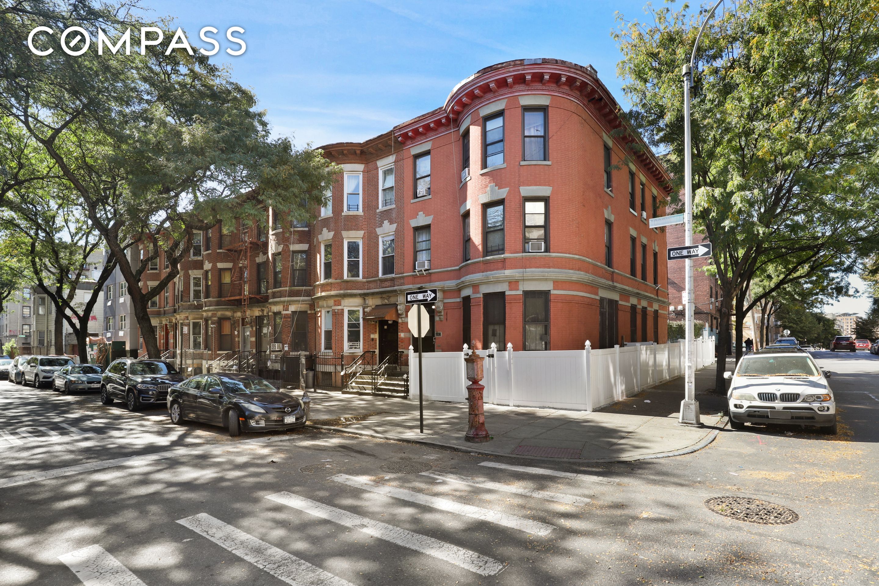 1827 Topping Avenue, Mount Hope, Bronx, New York - 9 Bedrooms  
3 Bathrooms  
18 Rooms - 