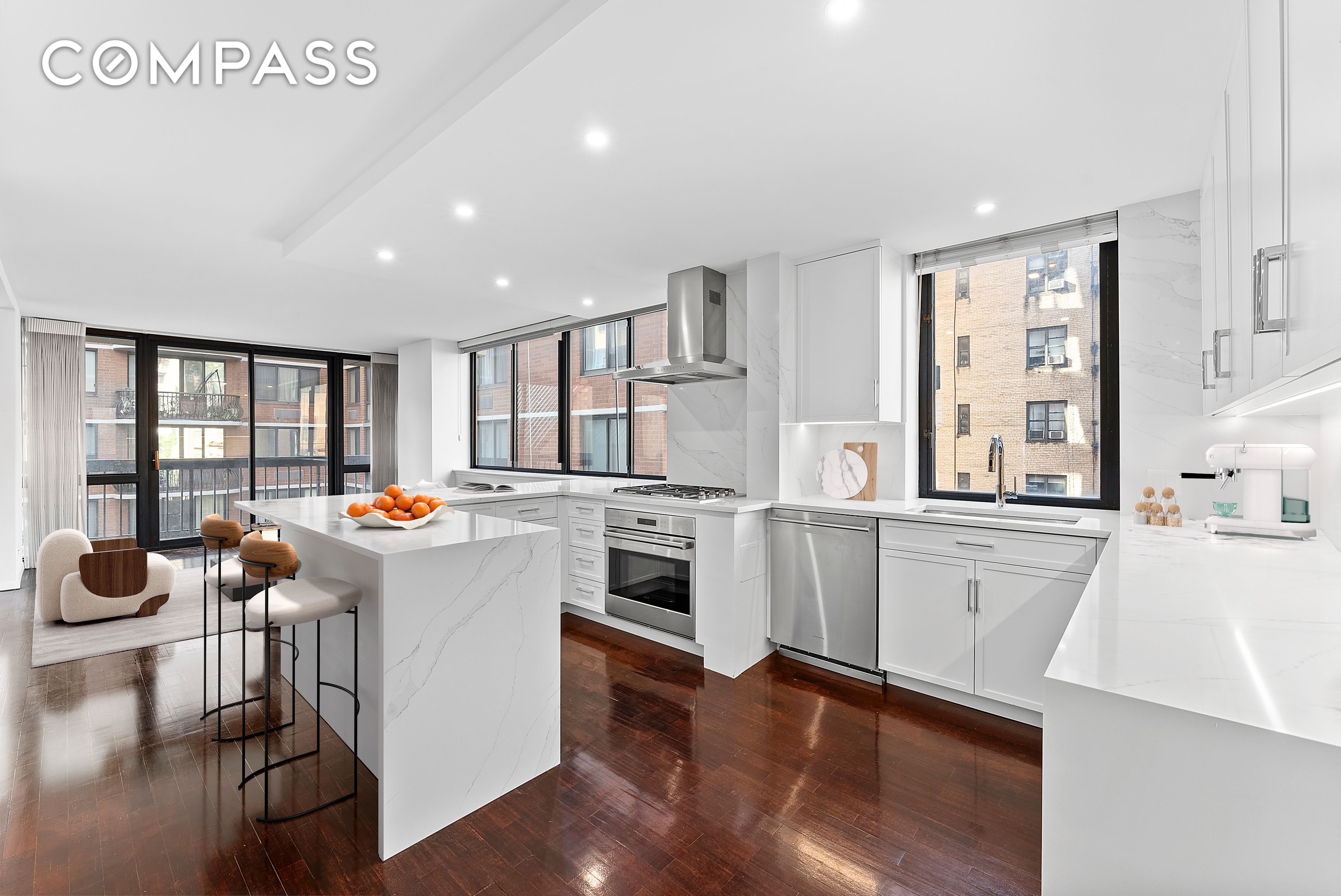 330 East 75th Street 4Fg, Lenox Hill, Upper East Side, NYC - 3 Bedrooms  
2 Bathrooms  
6 Rooms - 