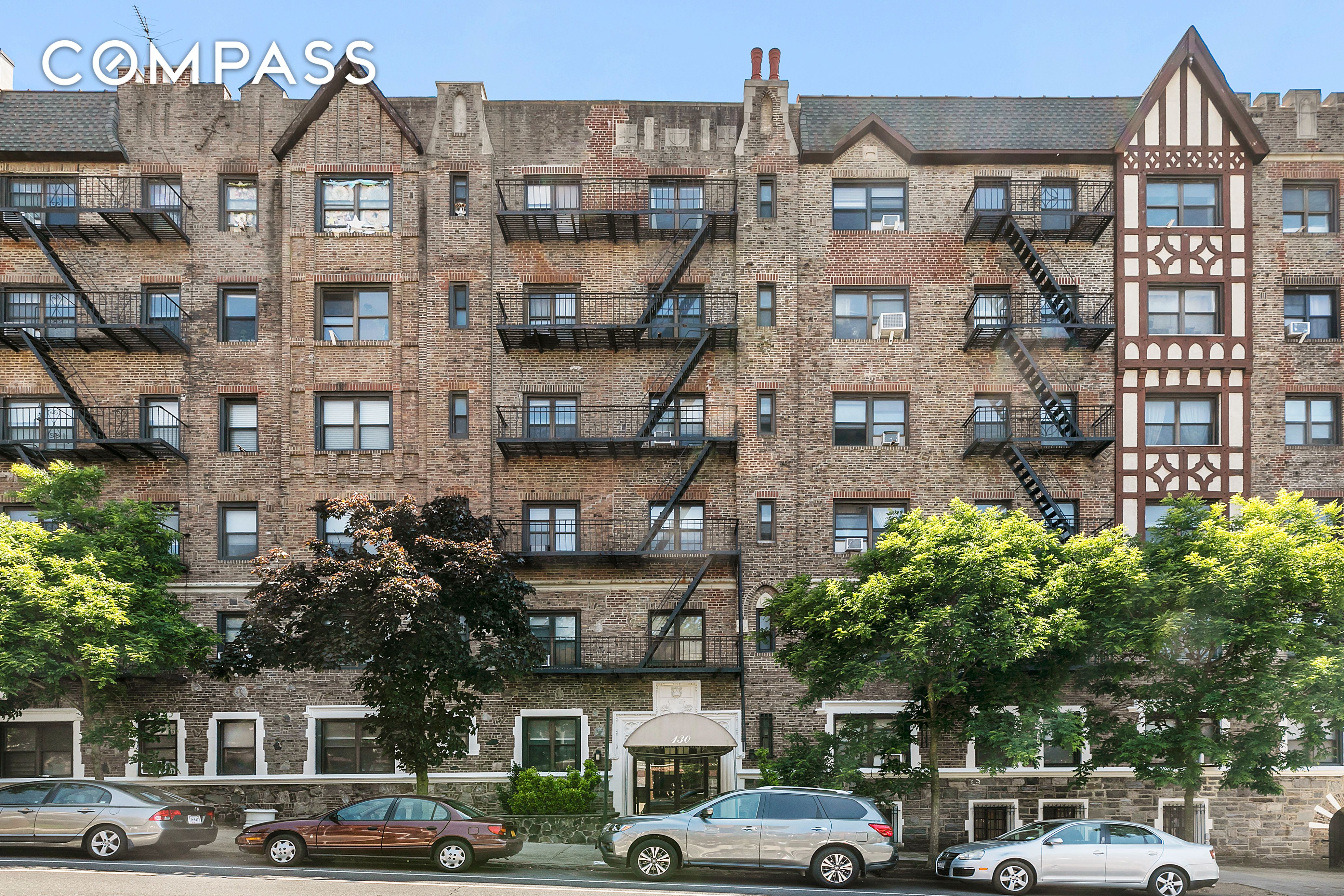 130 Bay Ridge Parkway, New York, NY 11209, 1 Bedroom Bedrooms, 3 Rooms Rooms,1 BathroomBathrooms,Residential,For Sale,Bay Ridge,COMP-1429671780321897593