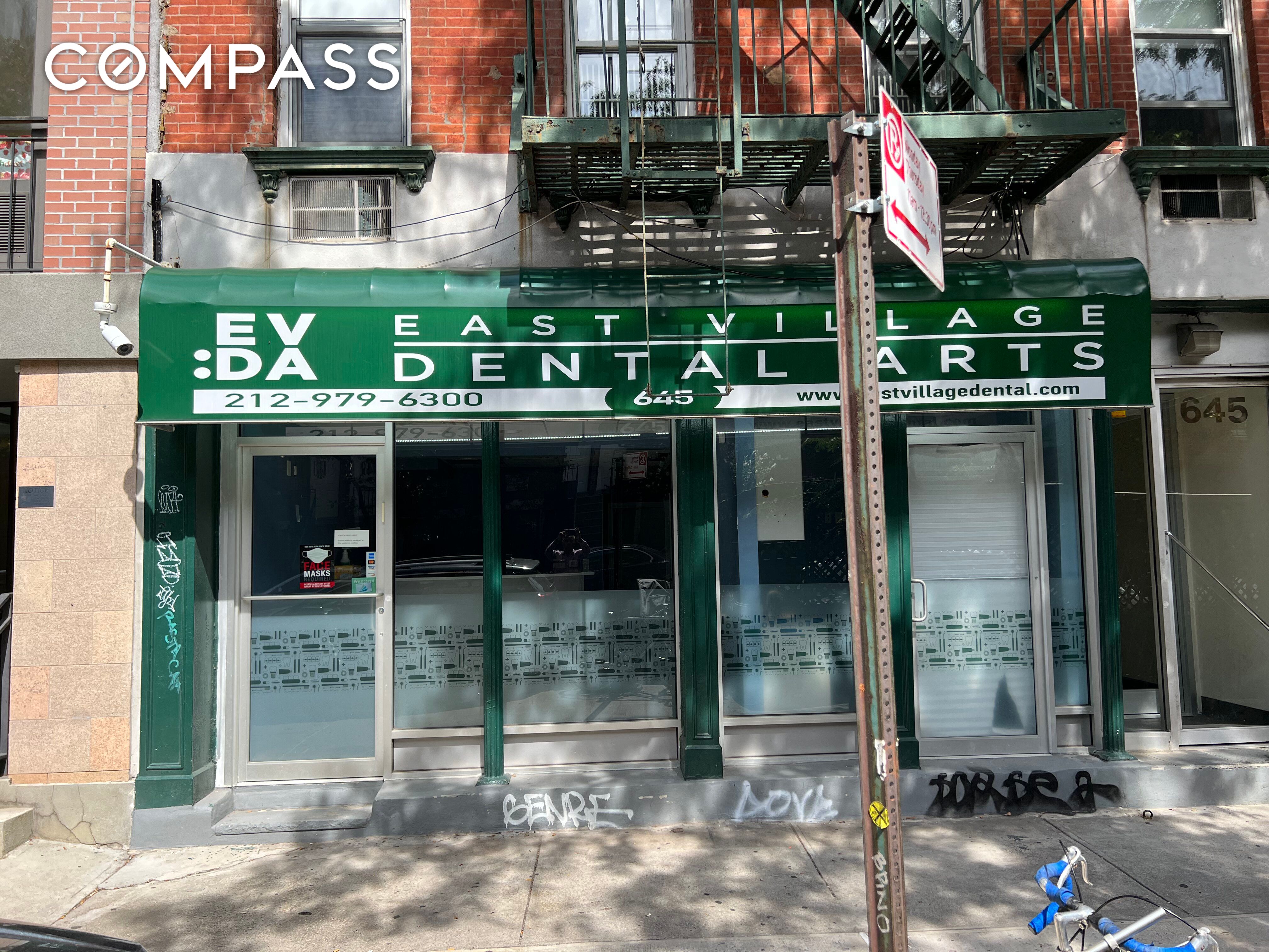 Photo 1 of 645 East 11th Street 1F, East Village, NYC, $1,100,000, Web #: 1046498233