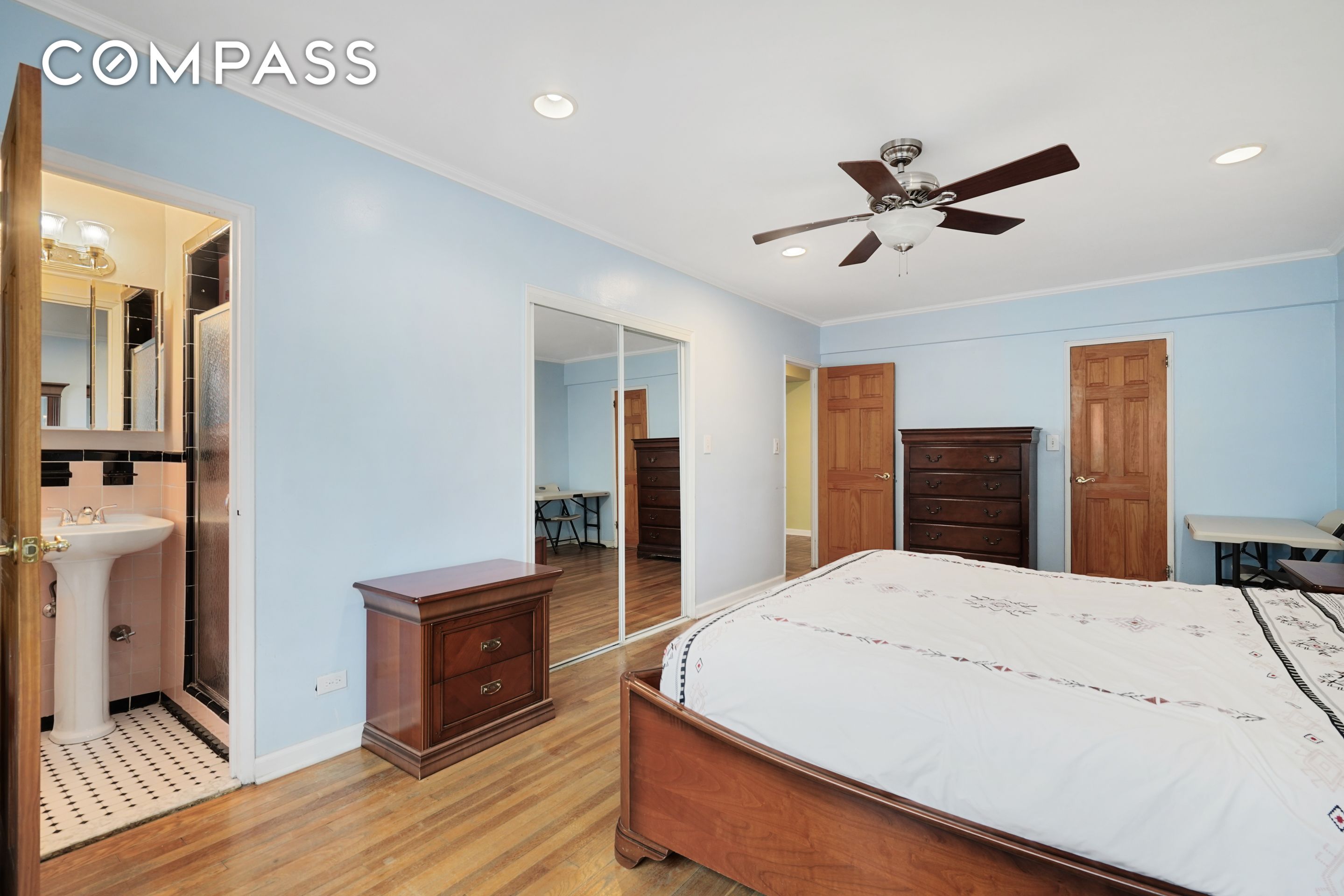 3299 Cambridge Avenue, New York, NY 10463, 2 Bedrooms Bedrooms, 5 Rooms Rooms,2 BathroomsBathrooms,Residential,For Sale,Cambridge,COMP-1410209373265313801