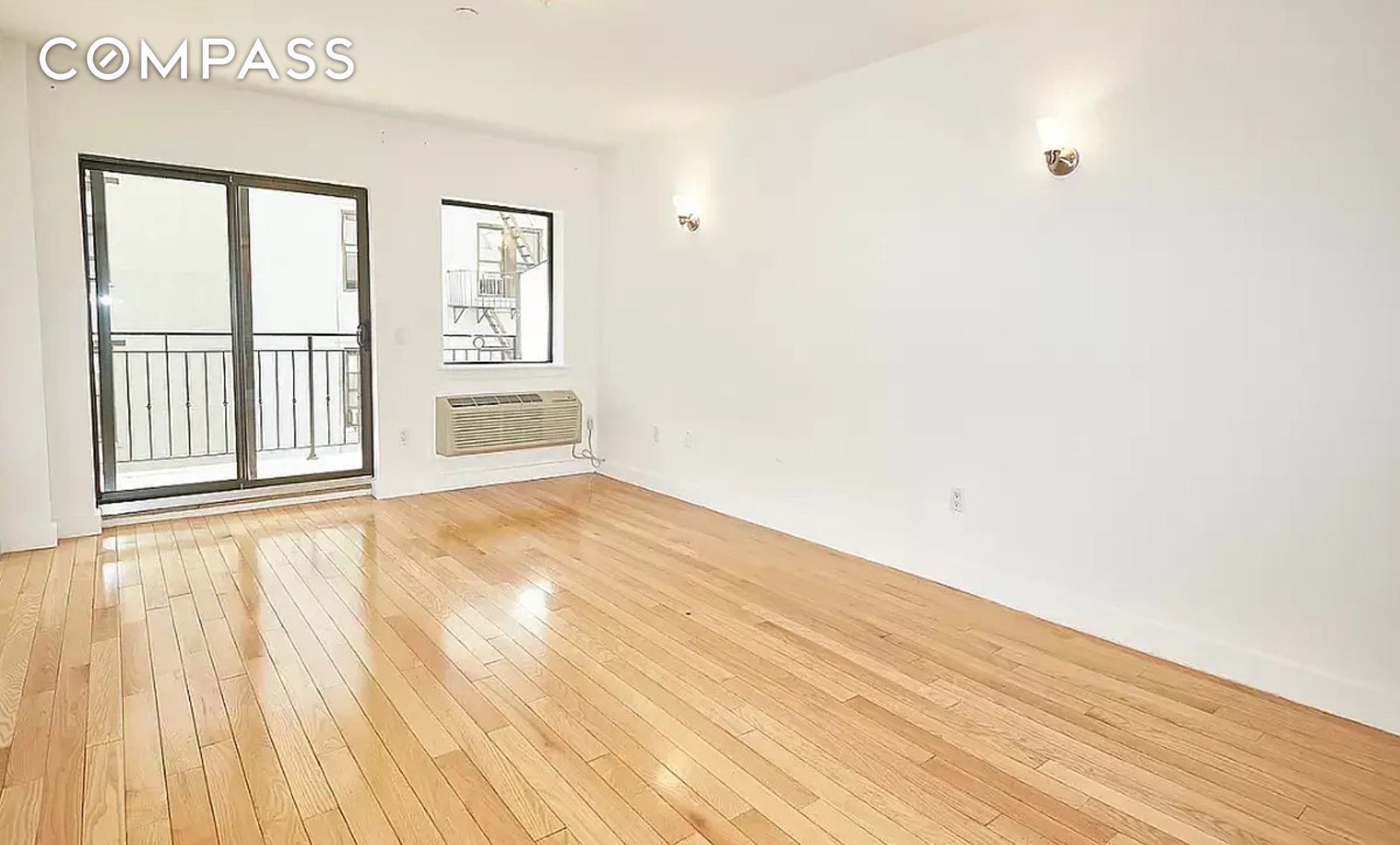 31-35 31st Street, Astoria, Queens, New York - 1 Bedrooms  
1 Bathrooms  
2 Rooms - 