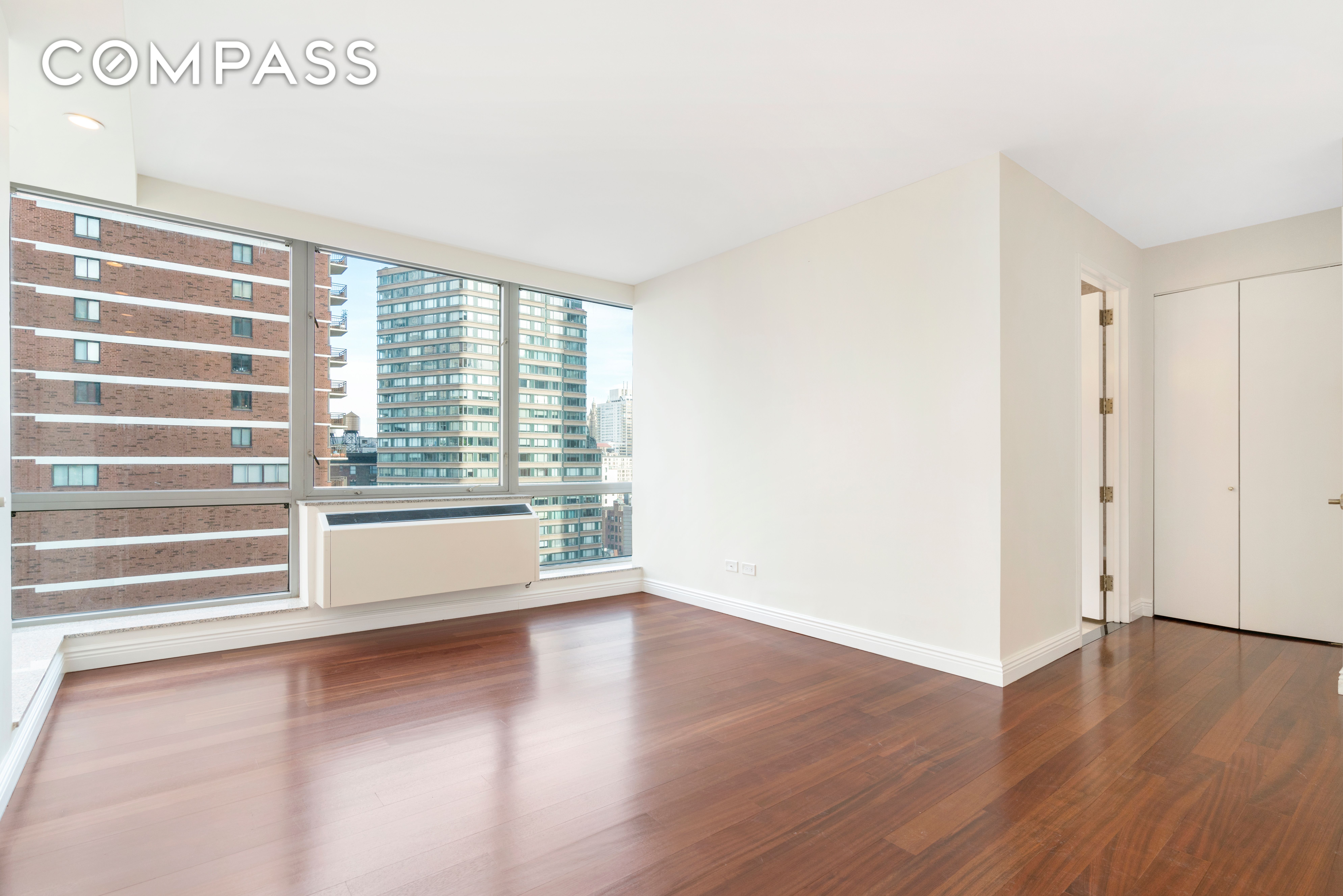 Photo 1 of 1965 Broadway 16H, Upper West Side, NYC, $10,000, Web #: 1046500159
