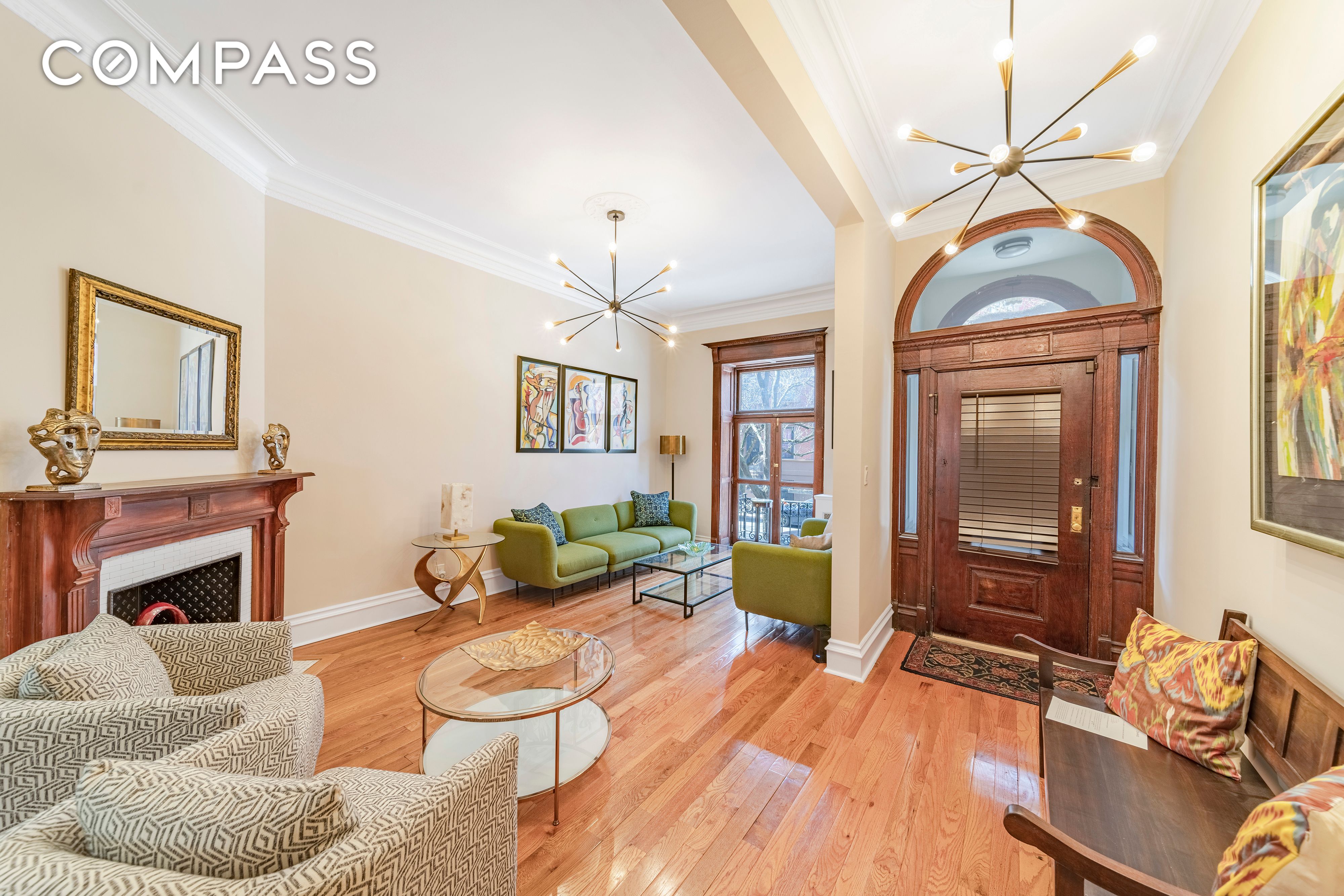 215 West 138th Street, Central Harlem, Upper Manhattan, NYC - 6 Bedrooms  
4 Bathrooms  
12 Rooms - 