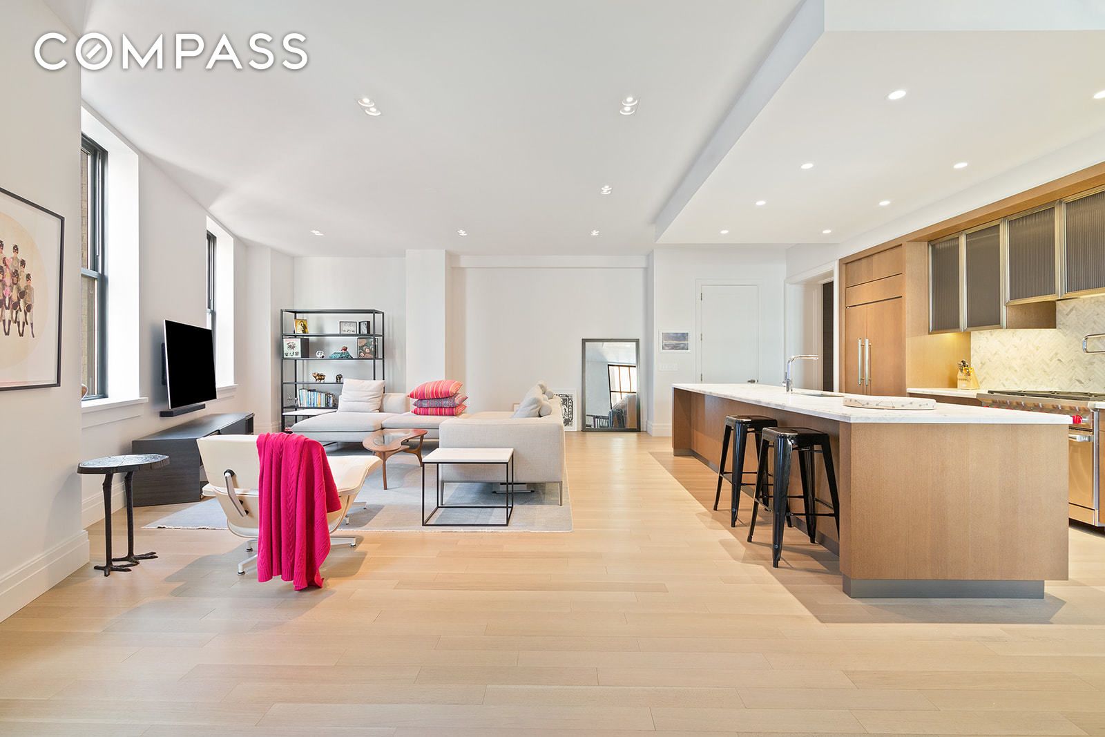 100 Barclay Street 13K, Tribeca, Downtown, NYC - 3 Bedrooms  
3.5 Bathrooms  
5 Rooms - 