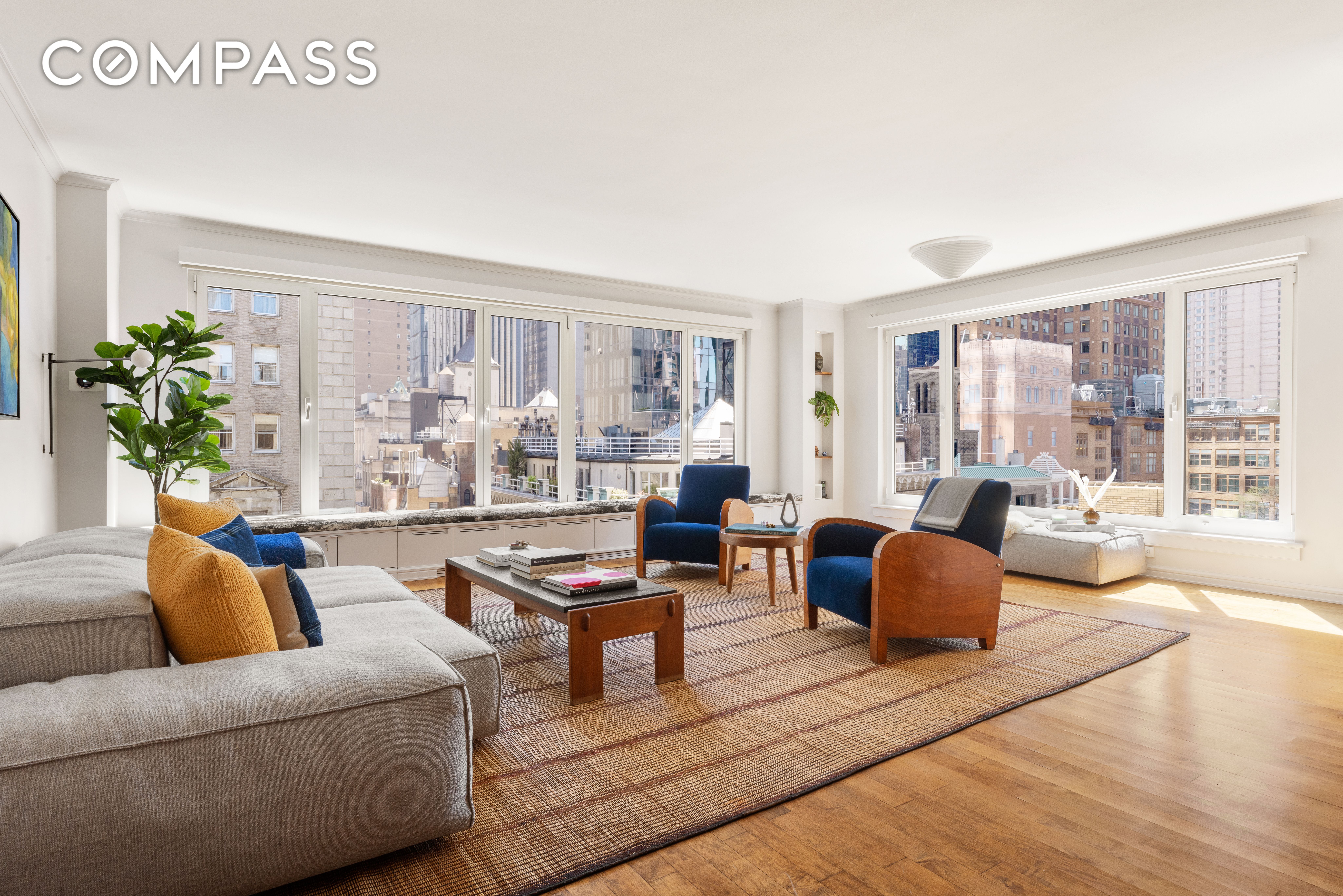 200 Central Park 20J, Central Park South, Midtown West, NYC - 2 Bedrooms  
2.5 Bathrooms  
7 Rooms - 
