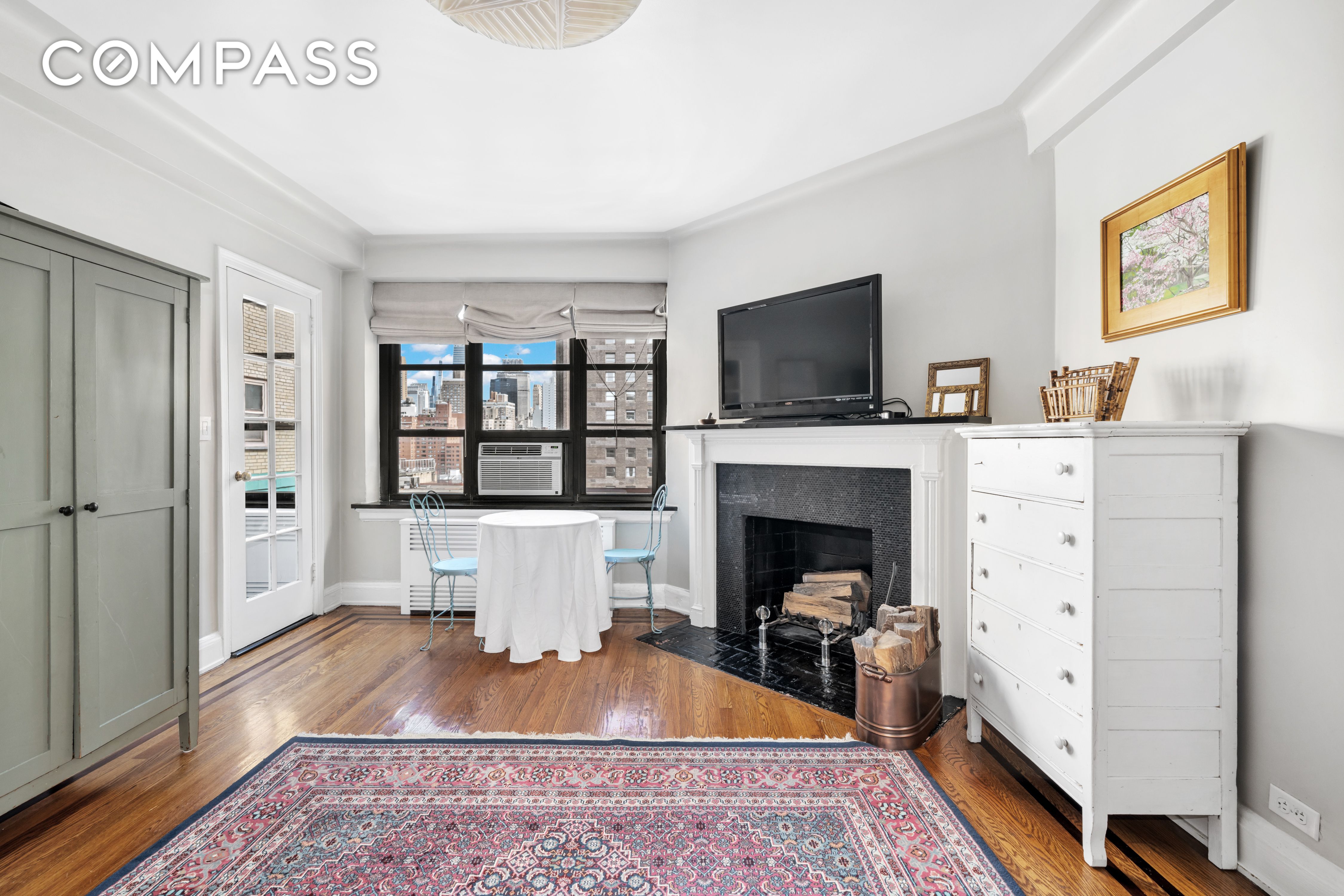 235 East 22nd Street 15M, Gramercy Park, Downtown, NYC - 1 Bathrooms  
3 Rooms - 