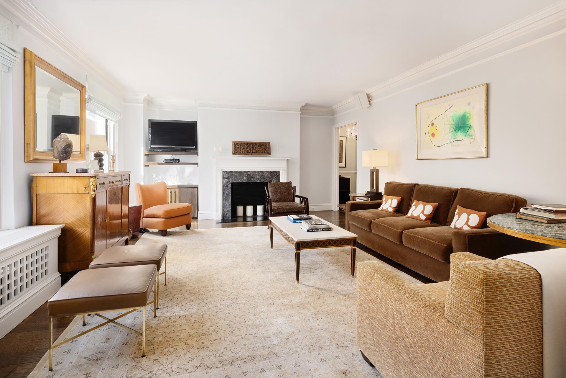 8 East 96th Street 7C, Carnegie Hill, Upper East Side, NYC - 3 Bedrooms  
2 Bathrooms  
7 Rooms - 