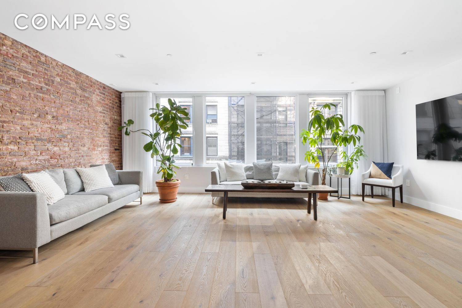 17 East 17th Street 4, Flatiron, Downtown, NYC - 2 Bedrooms  
2 Bathrooms  
4 Rooms - 