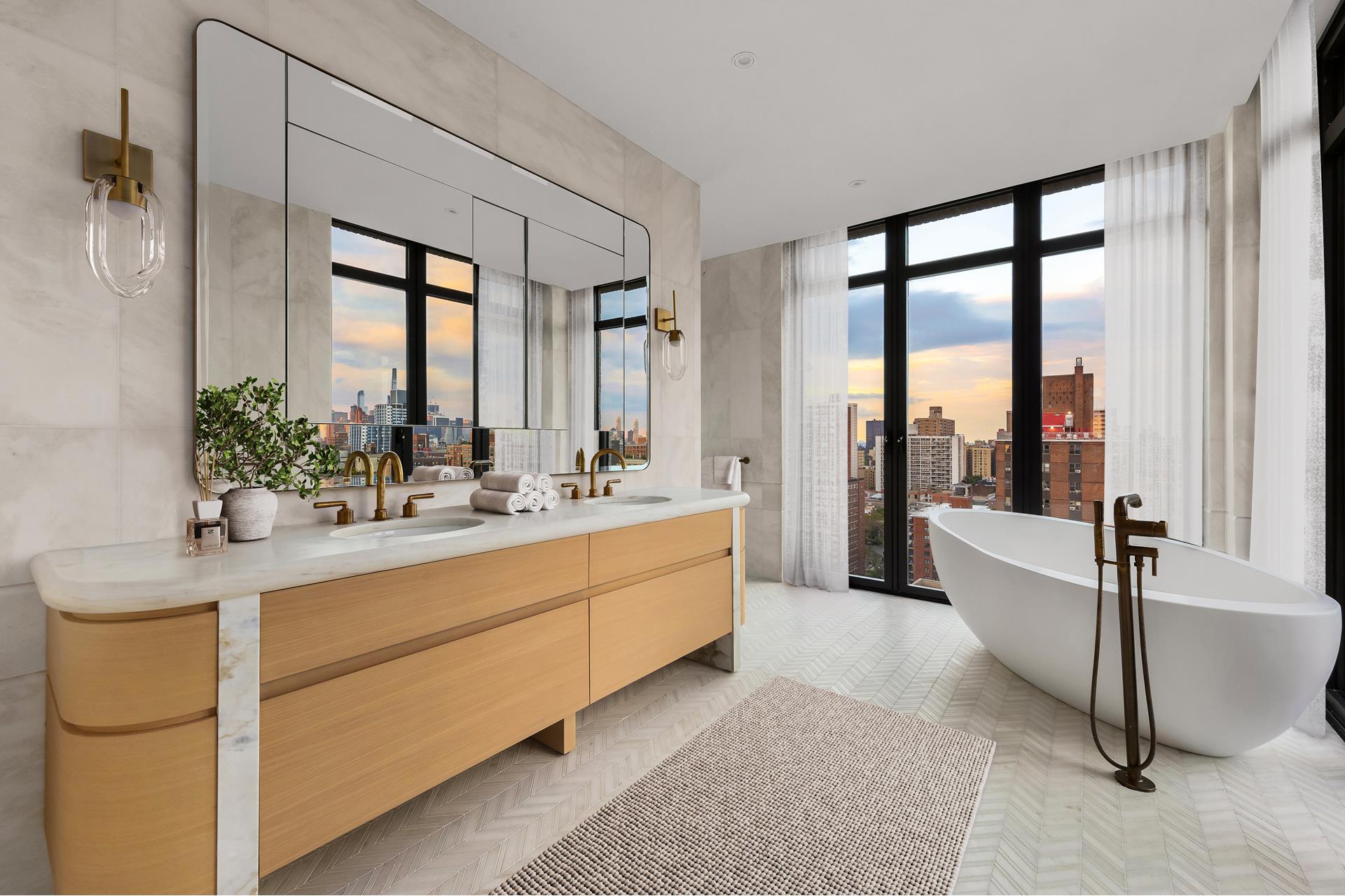 2505 BROADWAY, New York, NY 10025, 4 Bedrooms Bedrooms, 8 Rooms Rooms,5 BathroomsBathrooms,Residential,For Sale,BROADWAY,RPLU-5122702282