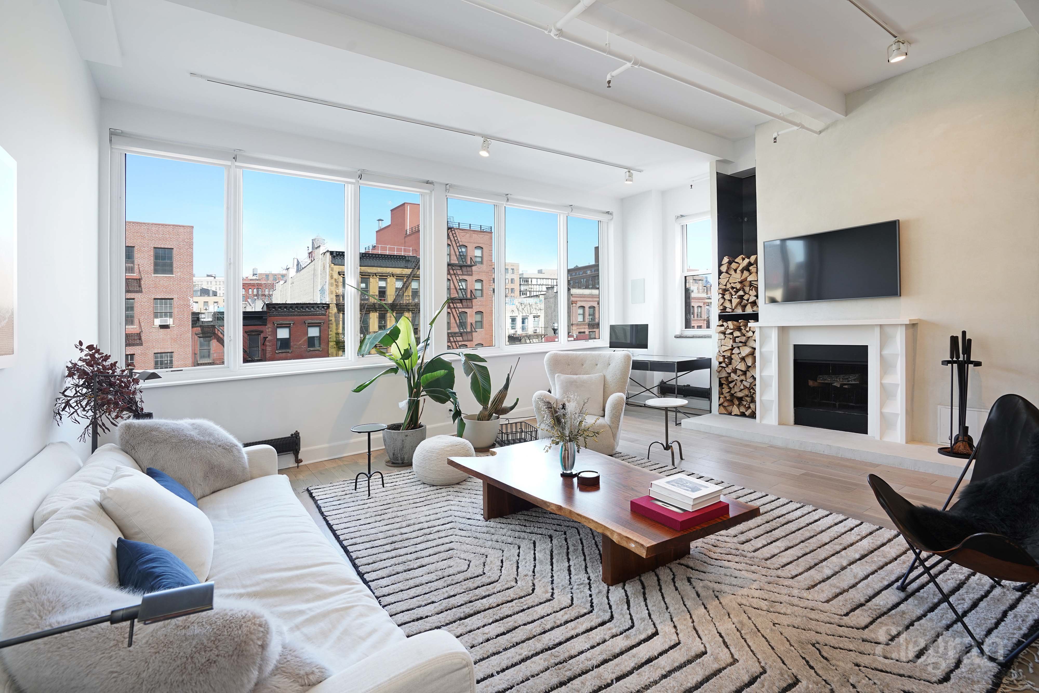 259 Bowery 3/4, New York City, NY 