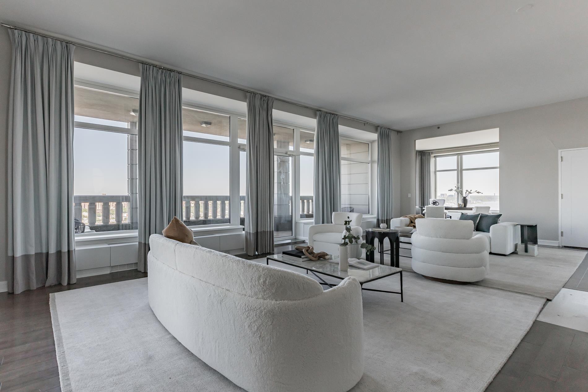 240 Riverside Boulevard Ph-Suite1, Lincoln Square, Upper West Side, NYC - 4 Bedrooms  
4.5 Bathrooms  
10 Rooms - 