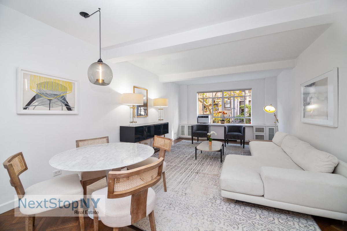 44 East 67th Street 3A, Lenox Hill, Upper East Side, NYC - 2 Bedrooms  
2 Bathrooms  
5 Rooms - 