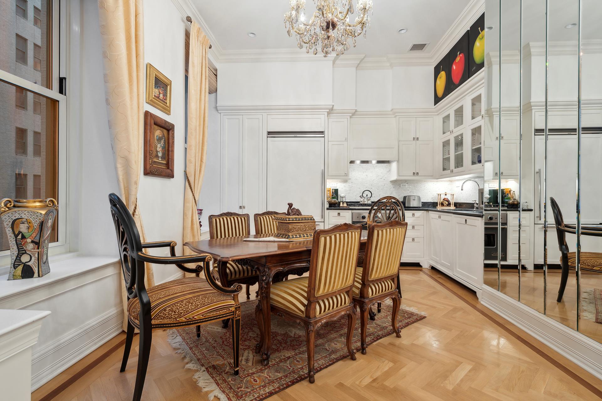 1 Central Park 908, Central Park South, Midtown West, NYC - 1 Bedrooms  
1 Bathrooms  
3 Rooms - 