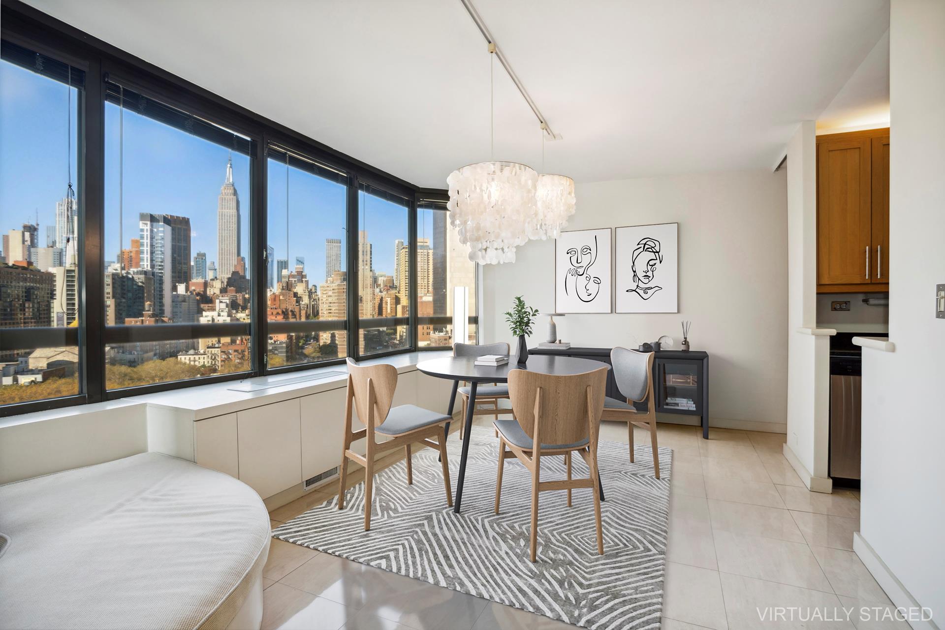 630 1st Avenue 17E, Murray Hill, Midtown East, NYC - 1 Bedrooms  
2 Bathrooms  
4 Rooms - 