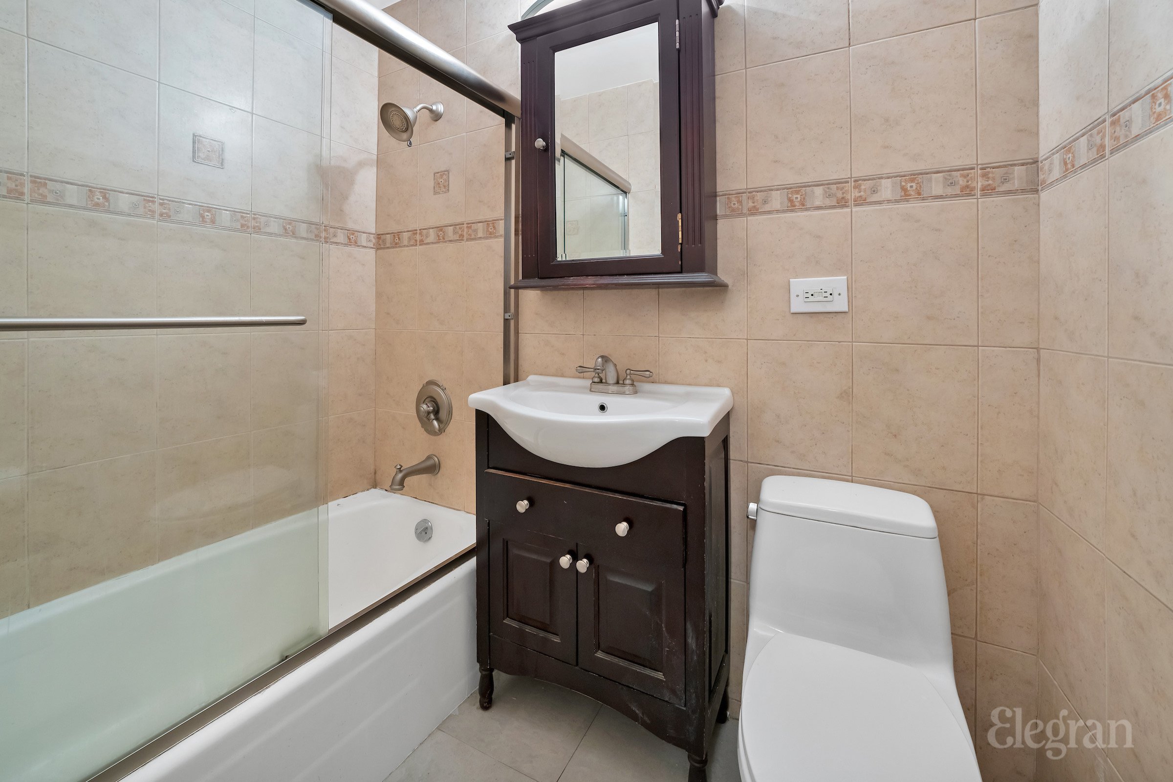 225 E 36th Street, New York, NY 10016, 2 Rooms Rooms,1 BathroomBathrooms,Residential,For Sale,36th,OLRS-2068808