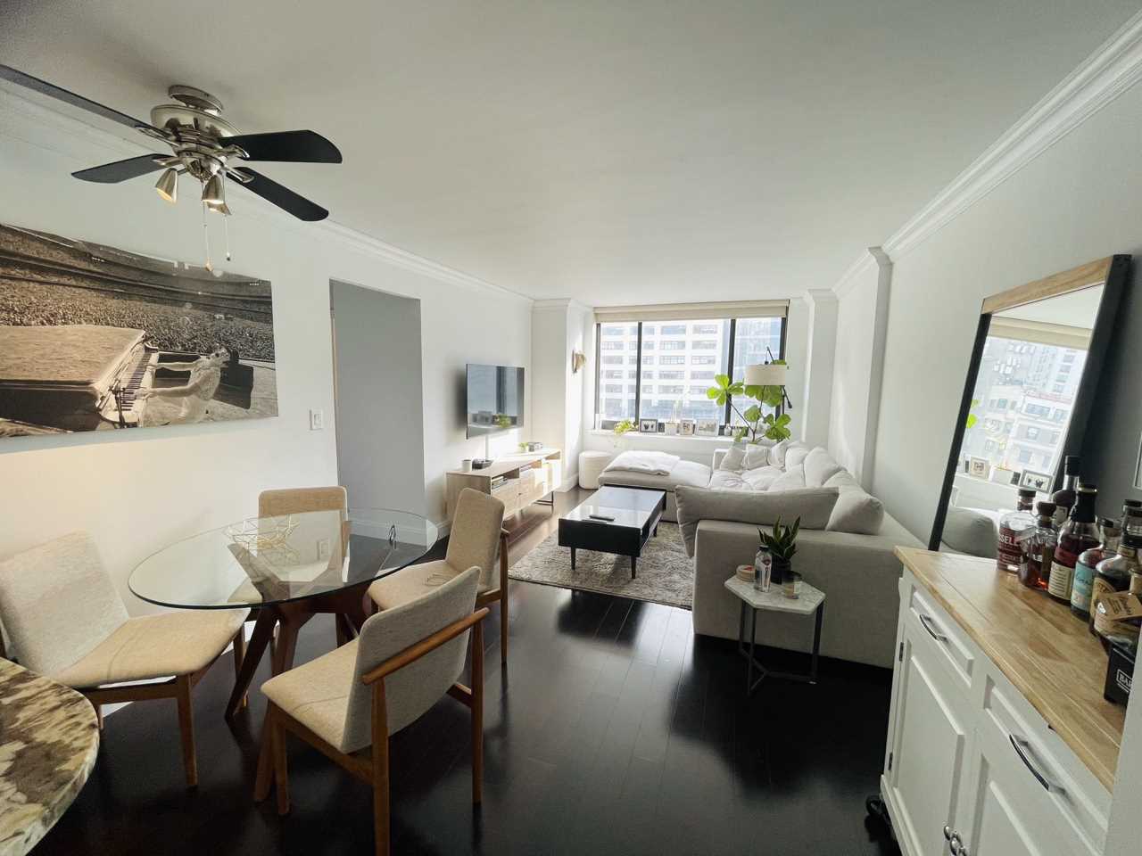 200 Rector Place 20L, Battery Park City, Downtown, NYC - 1 Bedrooms  
1 Bathrooms  
2 Rooms - 