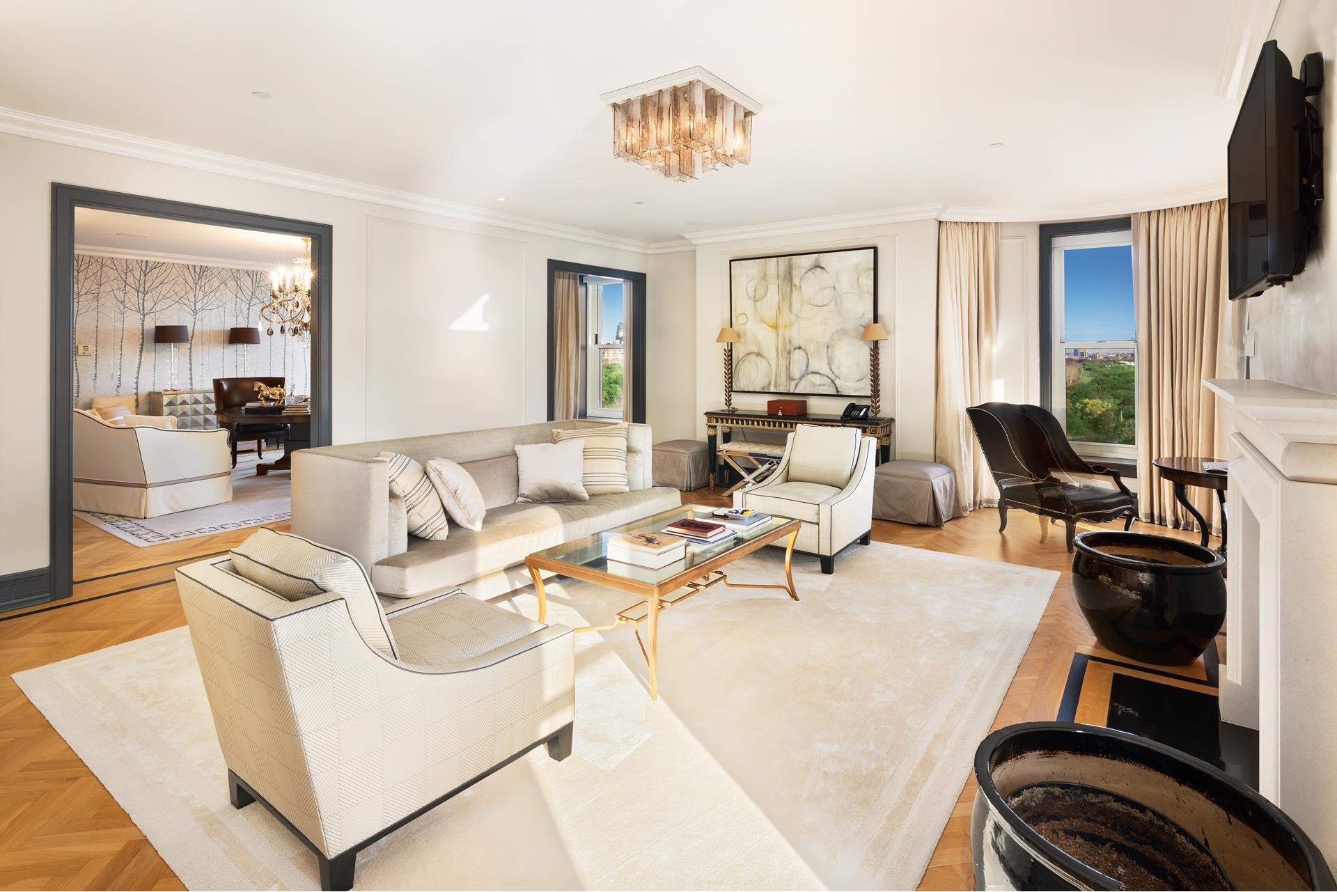 1 Central Park 1509, Central Park South, Midtown West, NYC - 3 Bedrooms  
3 Bathrooms  
6 Rooms - 
