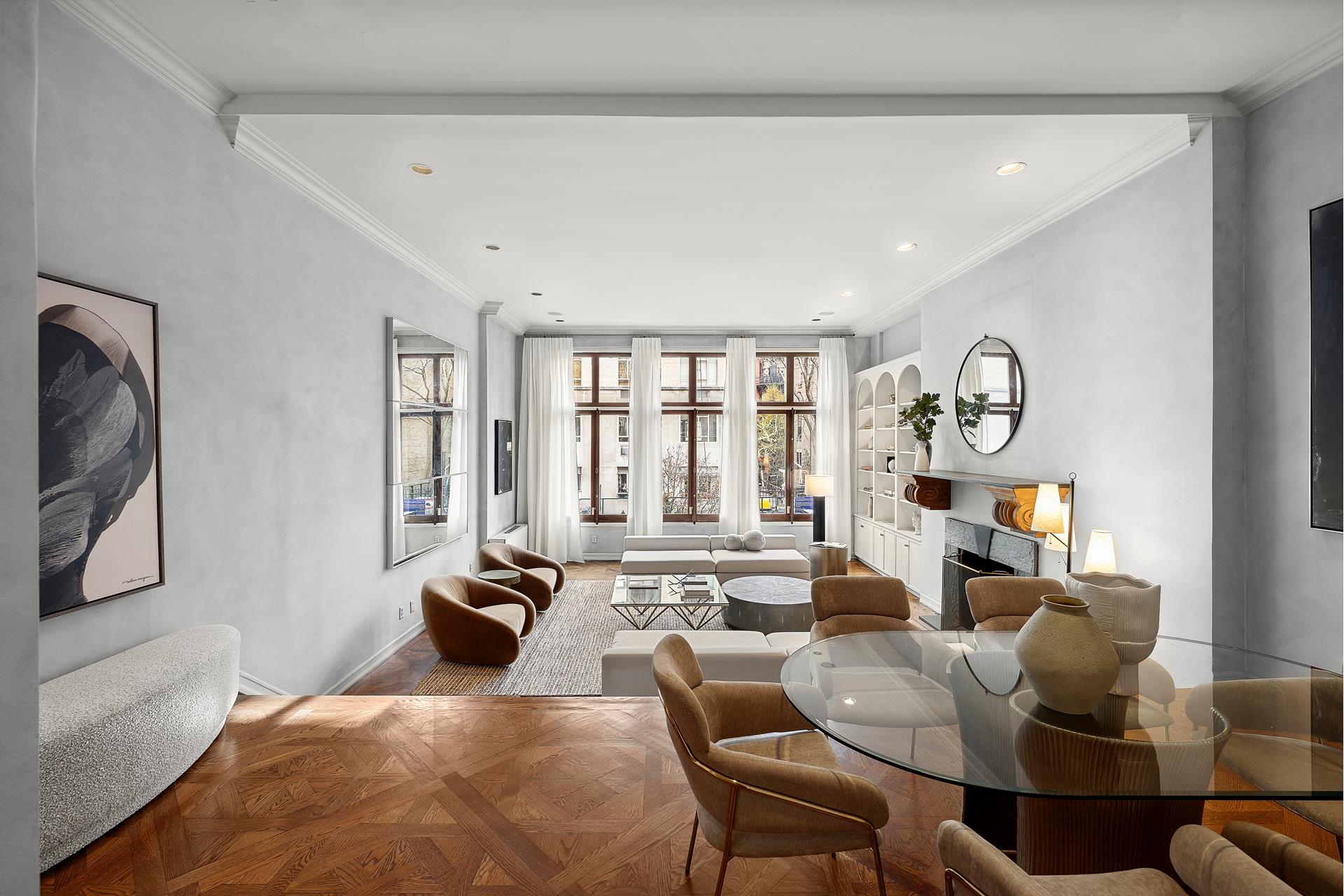 6 East 68th Street 2, Lenox Hill, Upper East Side, NYC - 2 Bedrooms  
2.5 Bathrooms  
5 Rooms - 