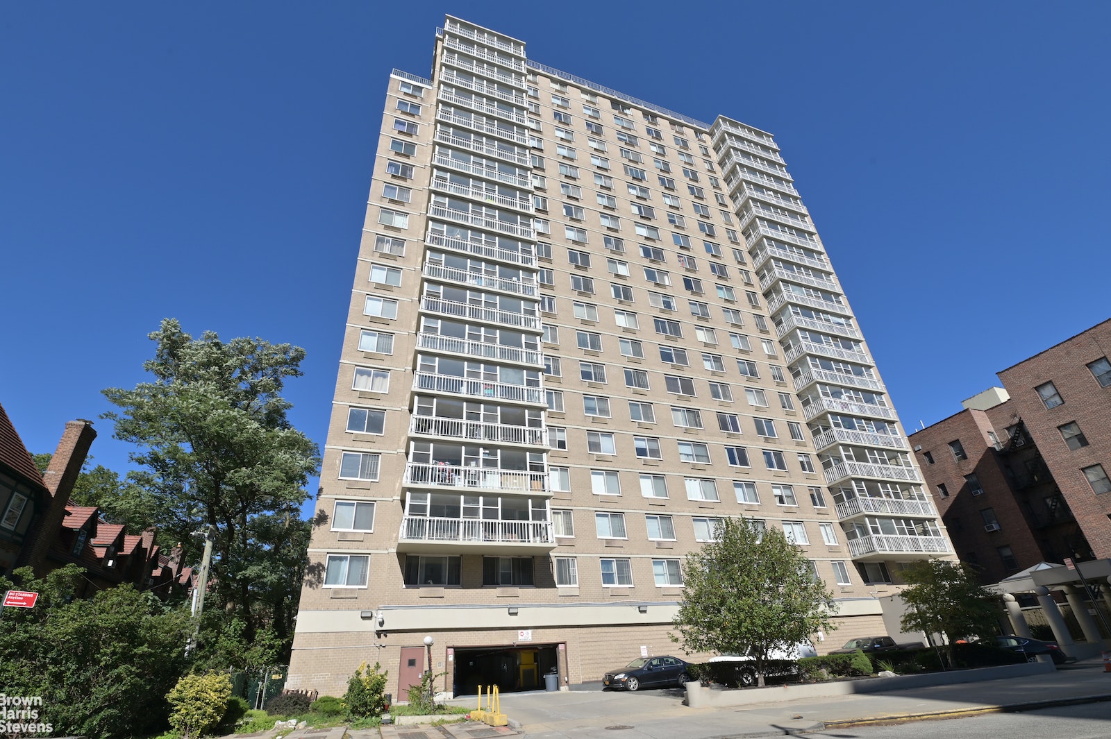 118-17 Union Turnpike, Forest Hills, Queens, New York - 1 Bedrooms  
1 Bathrooms  
3 Rooms - 