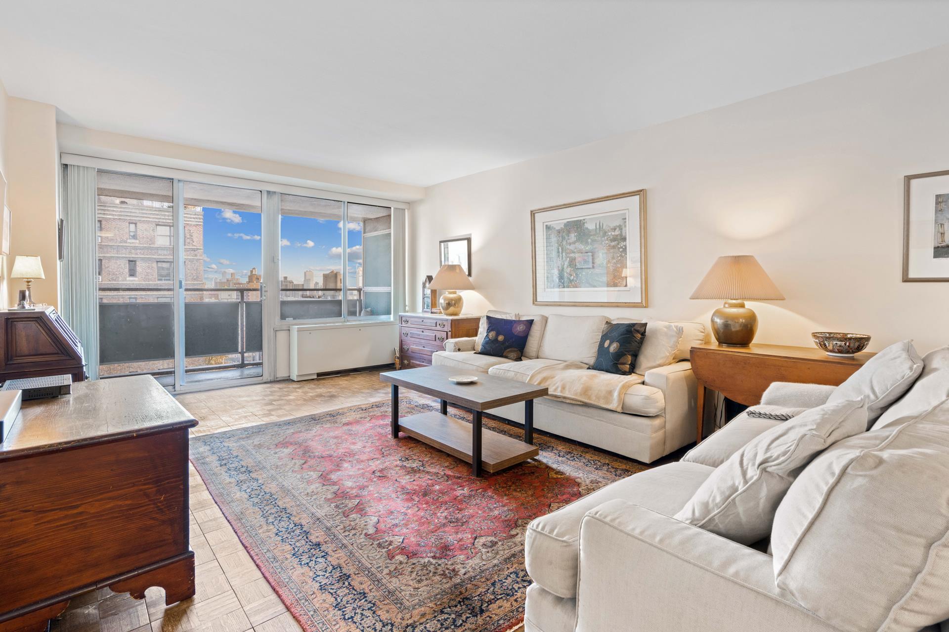 142 East 16th Street 17E, Gramercy Park, Downtown, NYC - 1 Bedrooms  
1 Bathrooms  
3 Rooms - 