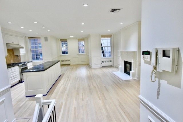 154 East 85th Street, Upper East Side, Upper East Side, NYC - 3 Bedrooms  
3 Bathrooms  
6 Rooms - 