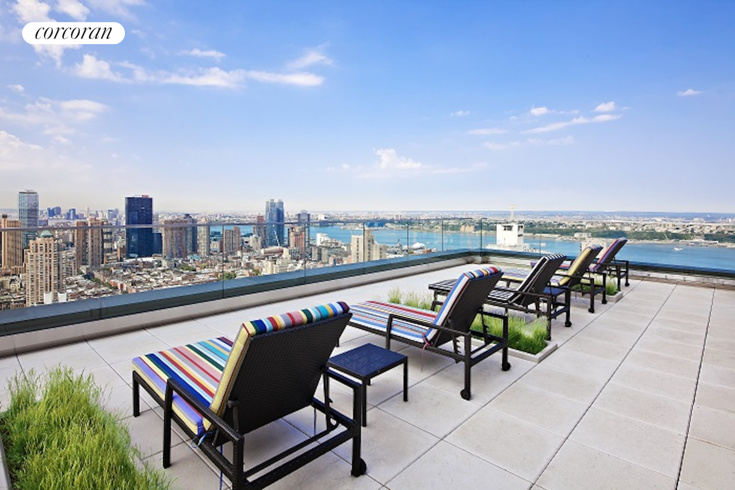 322 West 57th Street 55F, Hells Kitchen, Midtown West, NYC - 2 Bedrooms  
2 Bathrooms  
4 Rooms - 