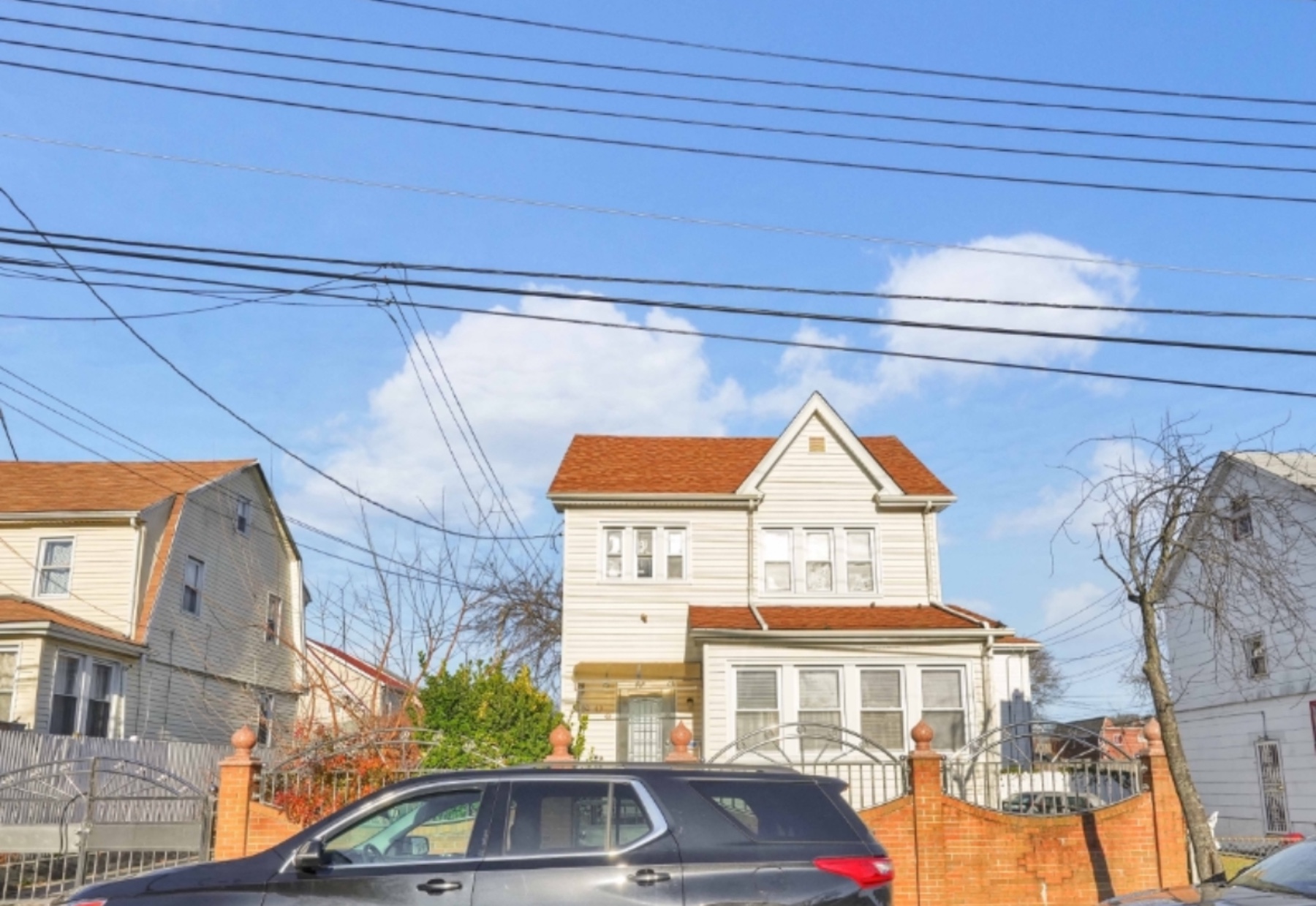 150-43 114th Road, South Jamaica, Queens, New York - 4 Bedrooms  
2.5 Bathrooms  
9 Rooms - 