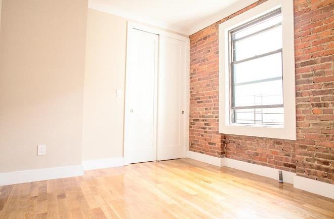 21-48 35th Street, New York, NY 11105, 2 Bedrooms Bedrooms, 4 Rooms Rooms,1 BathroomBathrooms,Residential,For Sale,35th,OLRS-00011979636