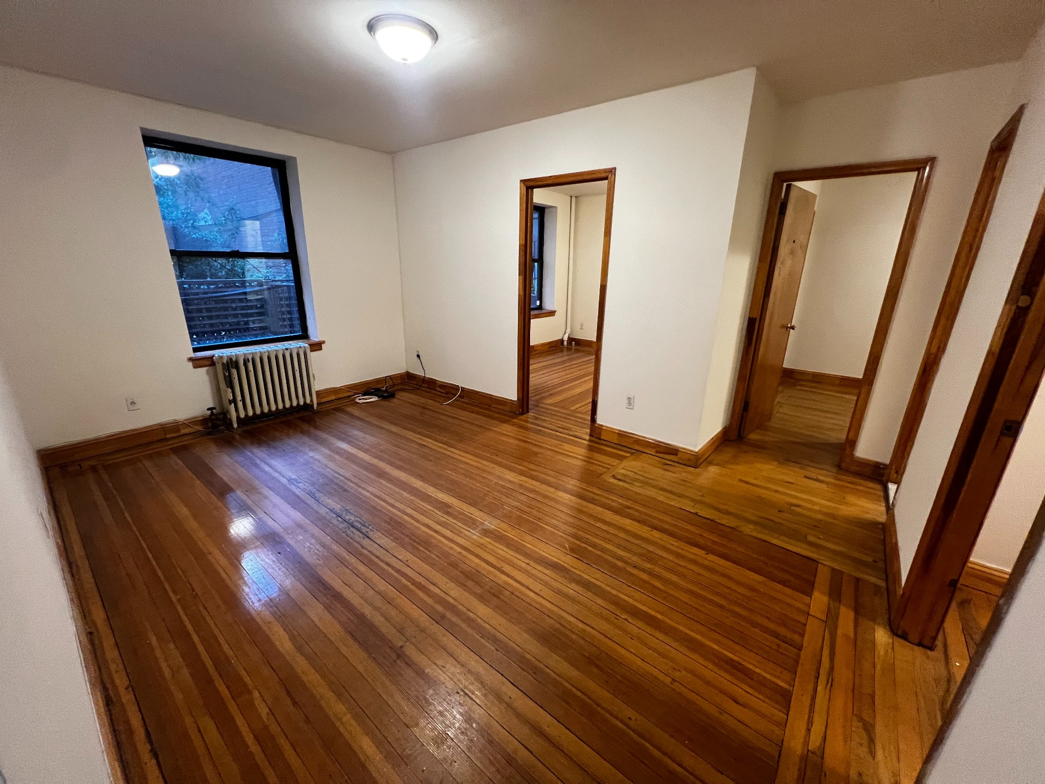 235 East 50th Street 10, Gramercy Park And Murray Hill, Downtown, NYC - 2 Bedrooms  
1 Bathrooms  
4 Rooms - 