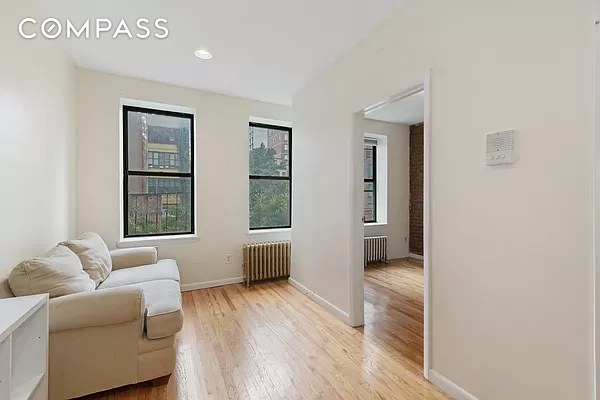 309 East 95th Street 17, Upper East Side, Upper East Side, NYC - 2 Bedrooms  
1 Bathrooms  
4 Rooms - 