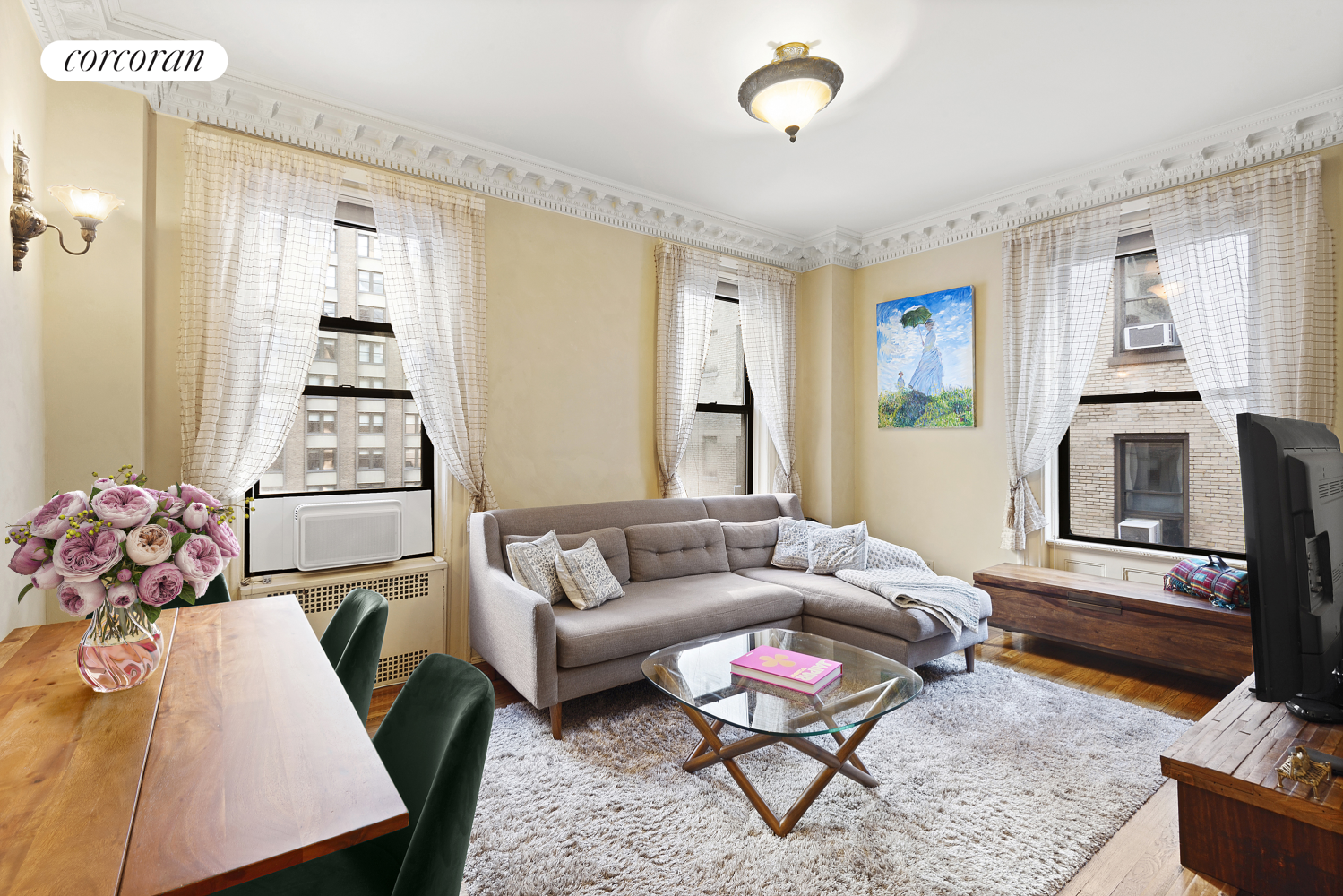 205 West 54th Street 11G, Chelsea And Clinton, Downtown, NYC - 1 Bedrooms  
1 Bathrooms  
3 Rooms - 