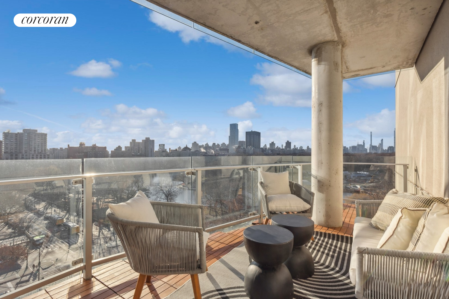 111 Central Park 10B, South Harlem, Upper Manhattan, NYC - 3 Bedrooms  
3 Bathrooms  
7 Rooms - 