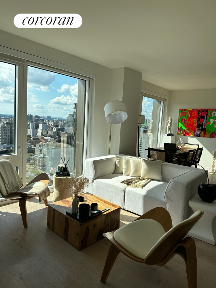 55 Suffolk Street 2801, Lower East Side, Downtown, NYC - 2 Bedrooms  
2 Bathrooms  
4 Rooms - 