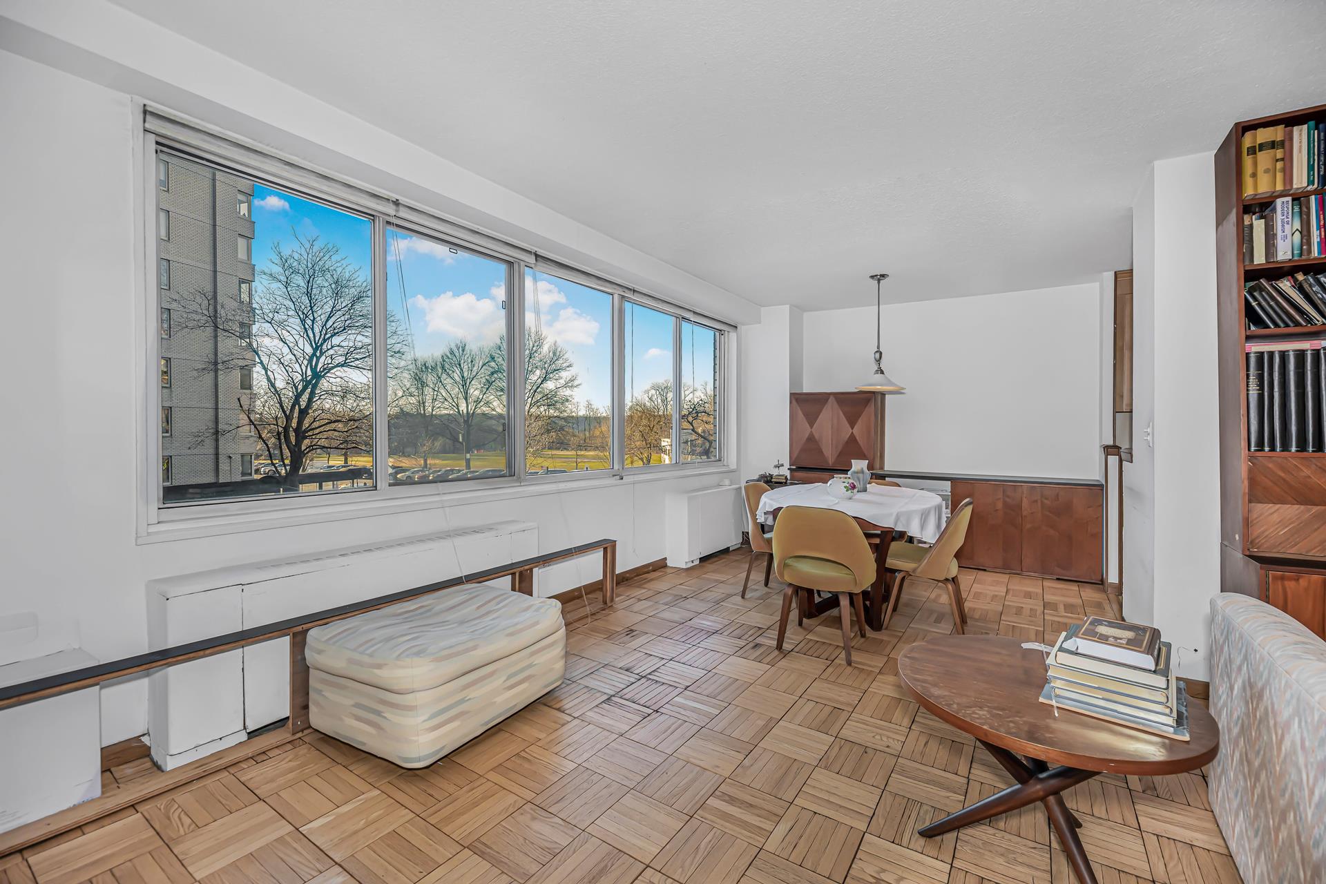 3333 HENRY HUDSON Parkway, New York, NY 10463, 1 Bedroom Bedrooms, 3 Rooms Rooms,1 BathroomBathrooms,Residential,For Sale,WHITEHALL,HENRY HUDSON,RPLU-5122835801