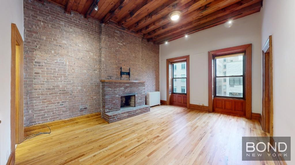 5 West 75th Street 5A, Upper West Side, Upper West Side, NYC - 2 Bedrooms  
2.5 Bathrooms  
2 Rooms - 