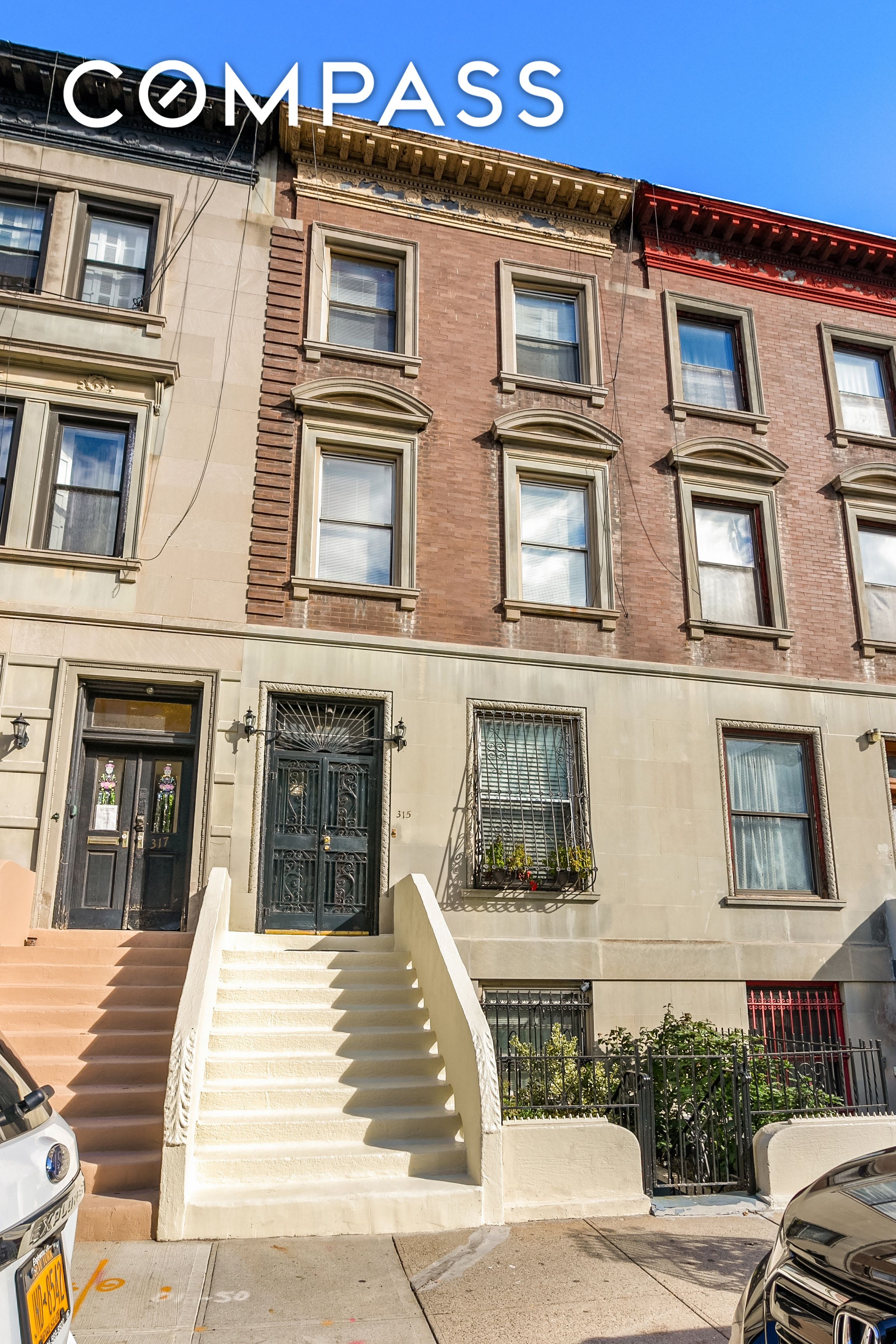 315 West 139th Street, Central Harlem, Upper Manhattan, NYC - 9 Bedrooms  
3.5 Bathrooms  
11 Rooms - 