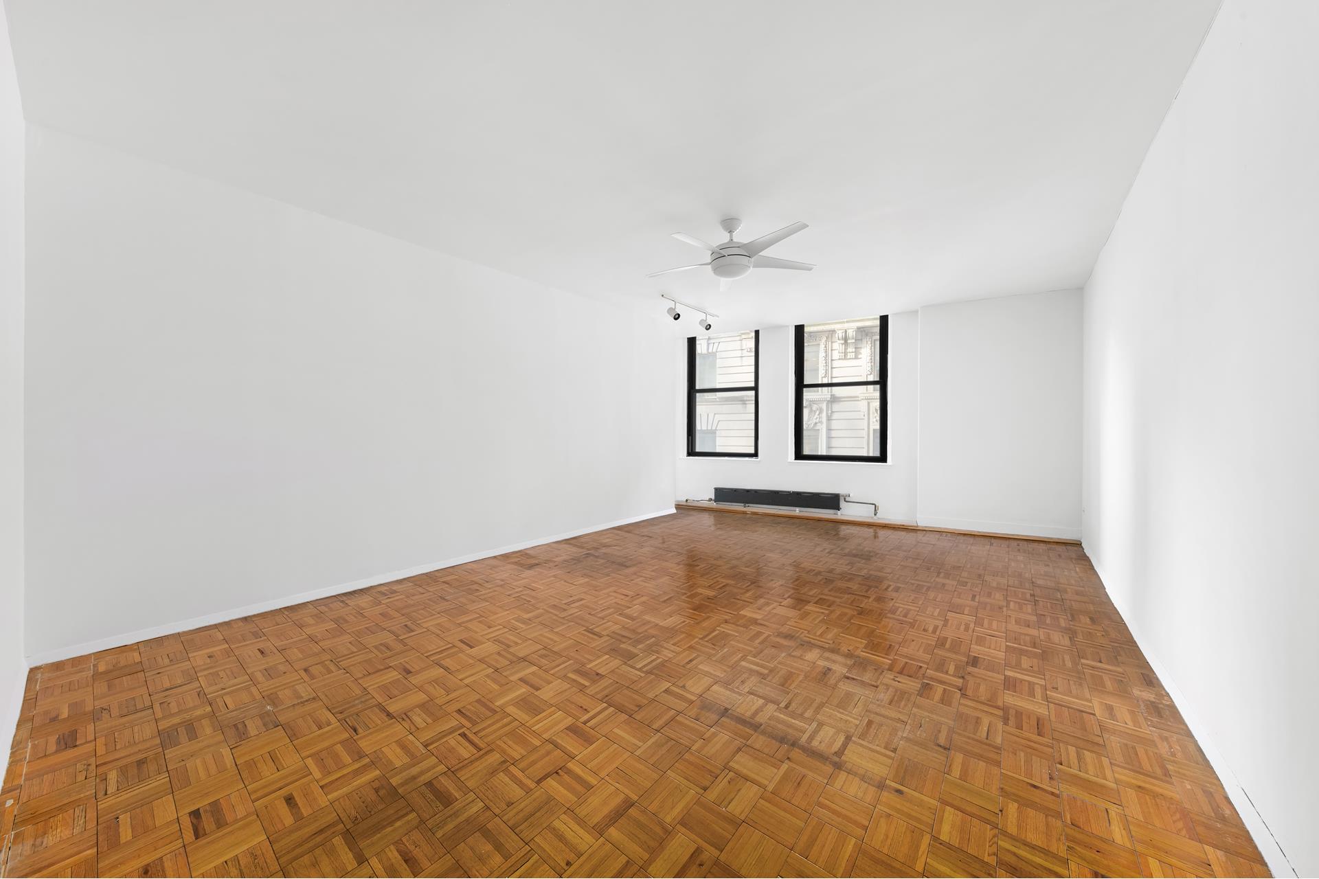 3 Hanover Square 7H, Financial District, Downtown, NYC - 1 Bedrooms  
1 Bathrooms  
3 Rooms - 