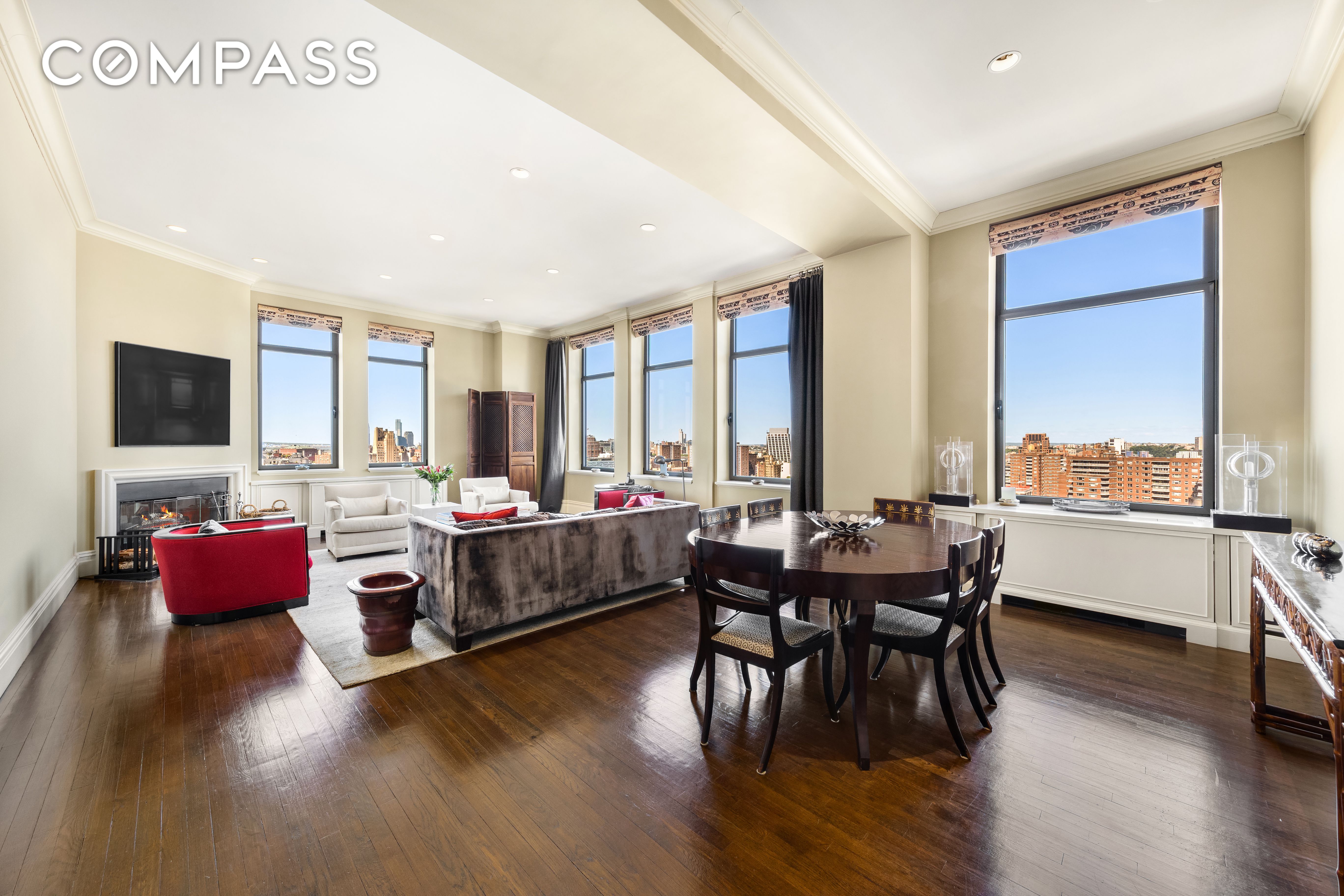 252 7th Avenue Php, Chelsea, Downtown, NYC - 3 Bedrooms  
3.5 Bathrooms  
6 Rooms - 