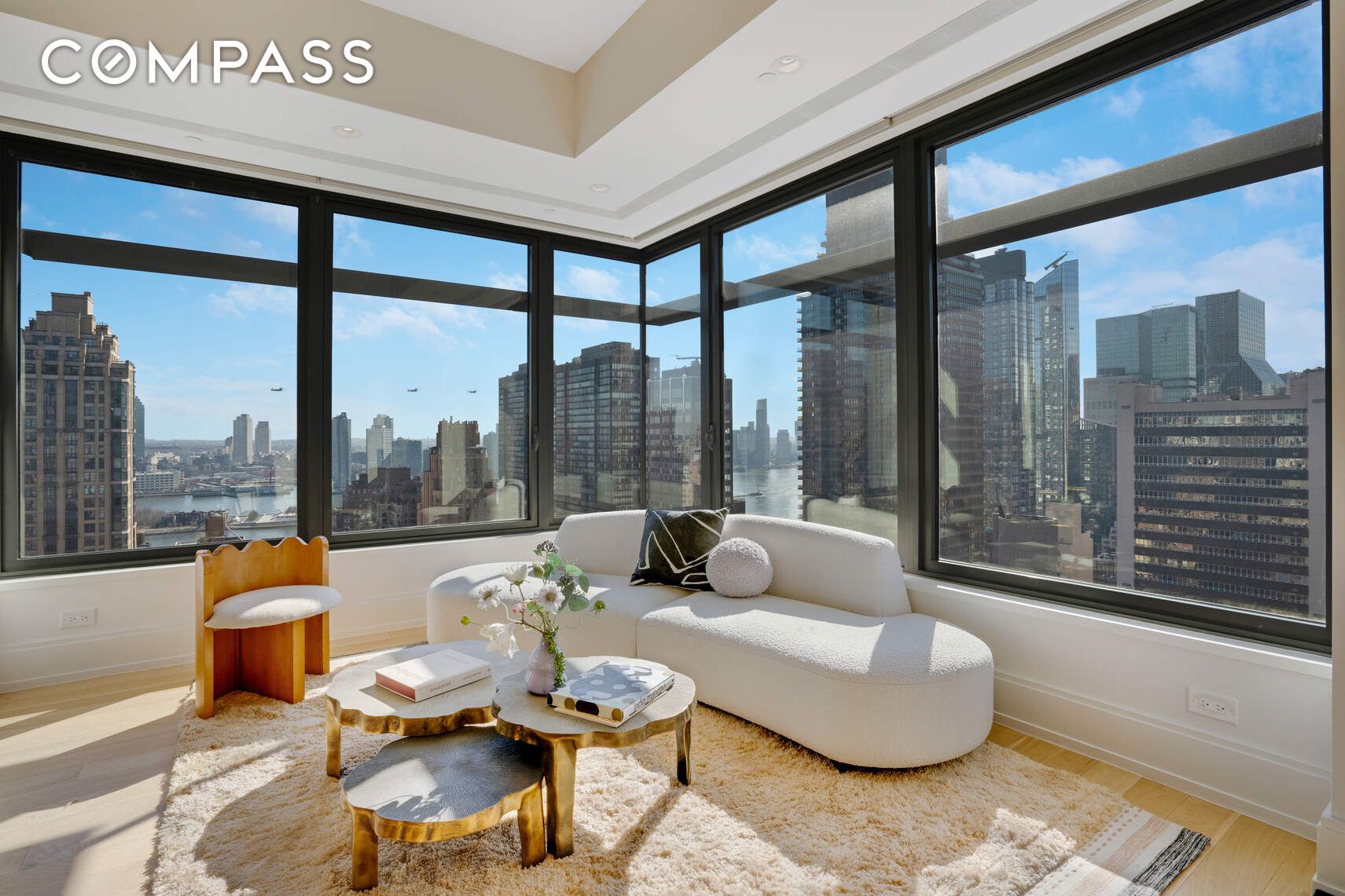 301 East 50th Street 25A, Midtown East, Midtown East, NYC - 3 Bedrooms  
3.5 Bathrooms  
6 Rooms - 