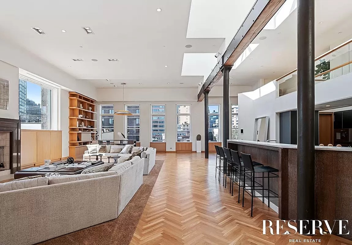 383 West Broadway Penthouse, Soho, Downtown, NYC - 4 Bedrooms  
5.5 Bathrooms  
12 Rooms - 