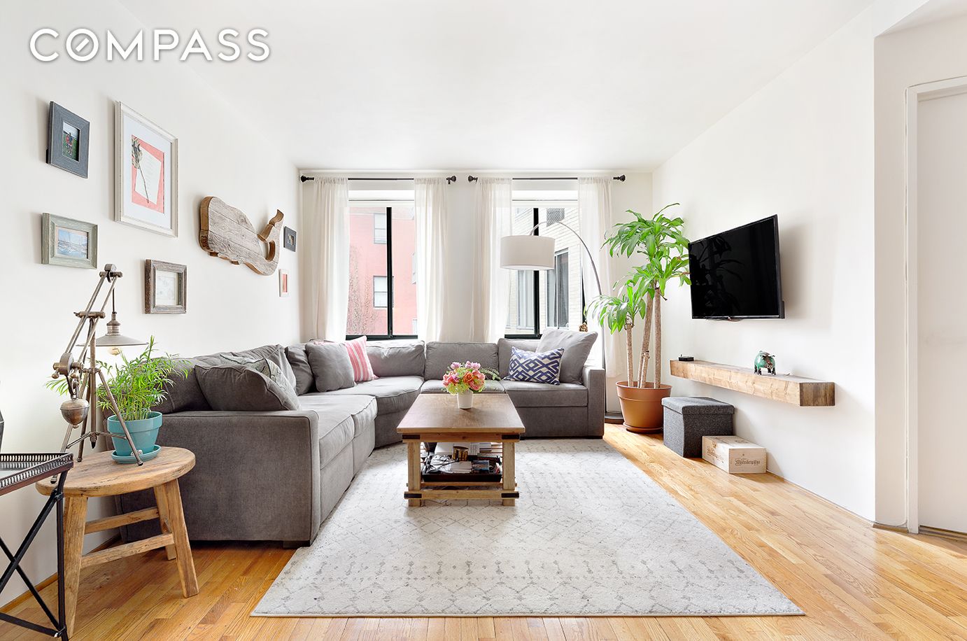 167 Perry Street 4K, West Village, Downtown, NYC - 1 Bedrooms  
1 Bathrooms  
4 Rooms - 